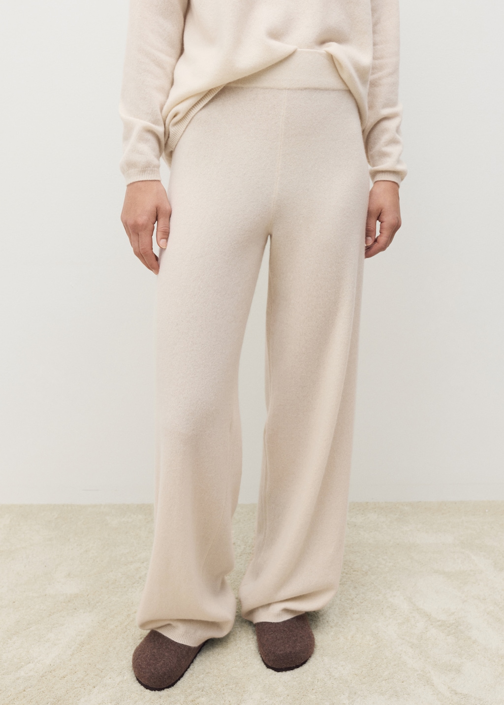 100% cashmere pants