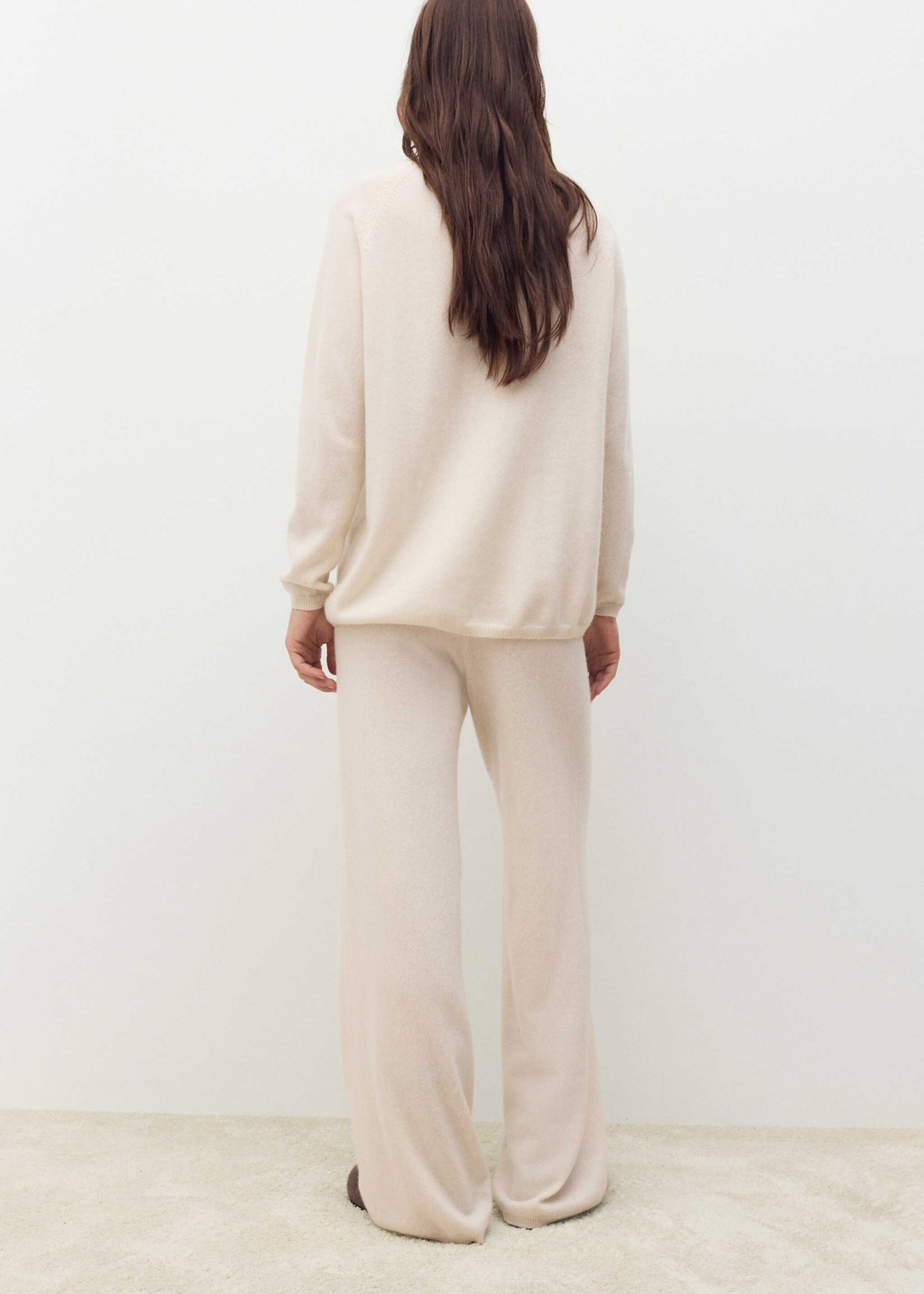 Cashmere trousers - Reverse of the article