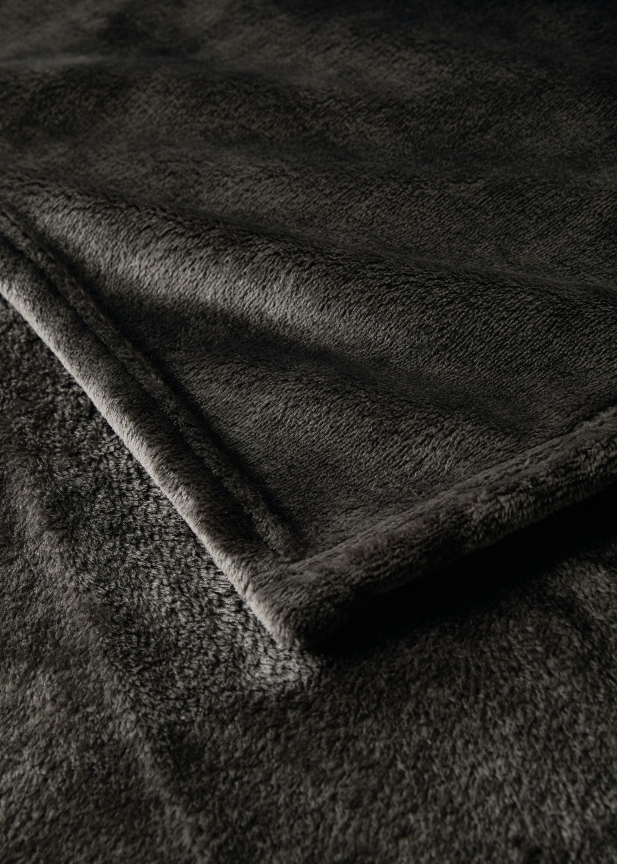 Small soft fleece blanket - Details of the article 1, Brown. Ref: 17083307-00.