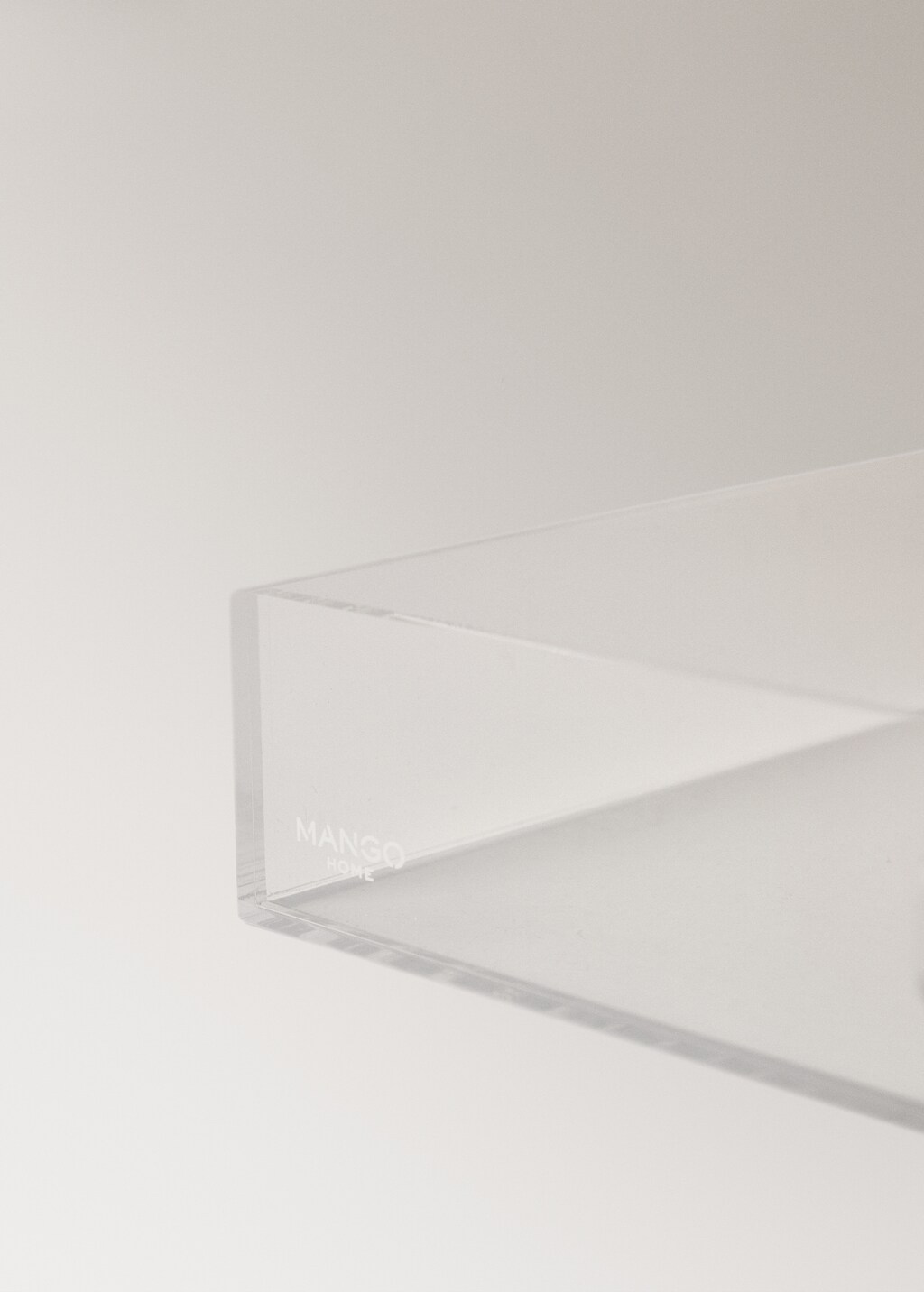 rectangular acrylic tray