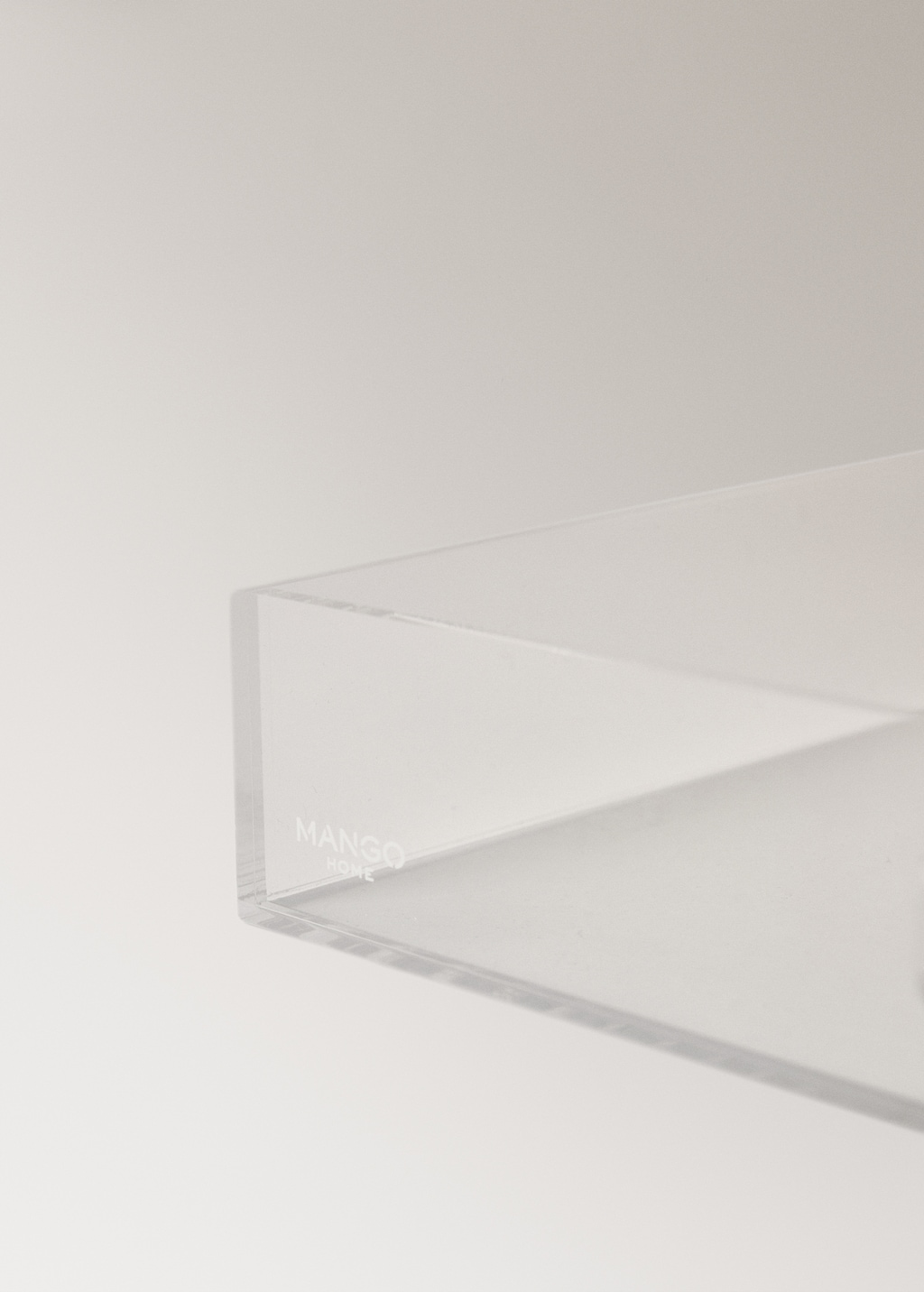 rectangular acrylic tray