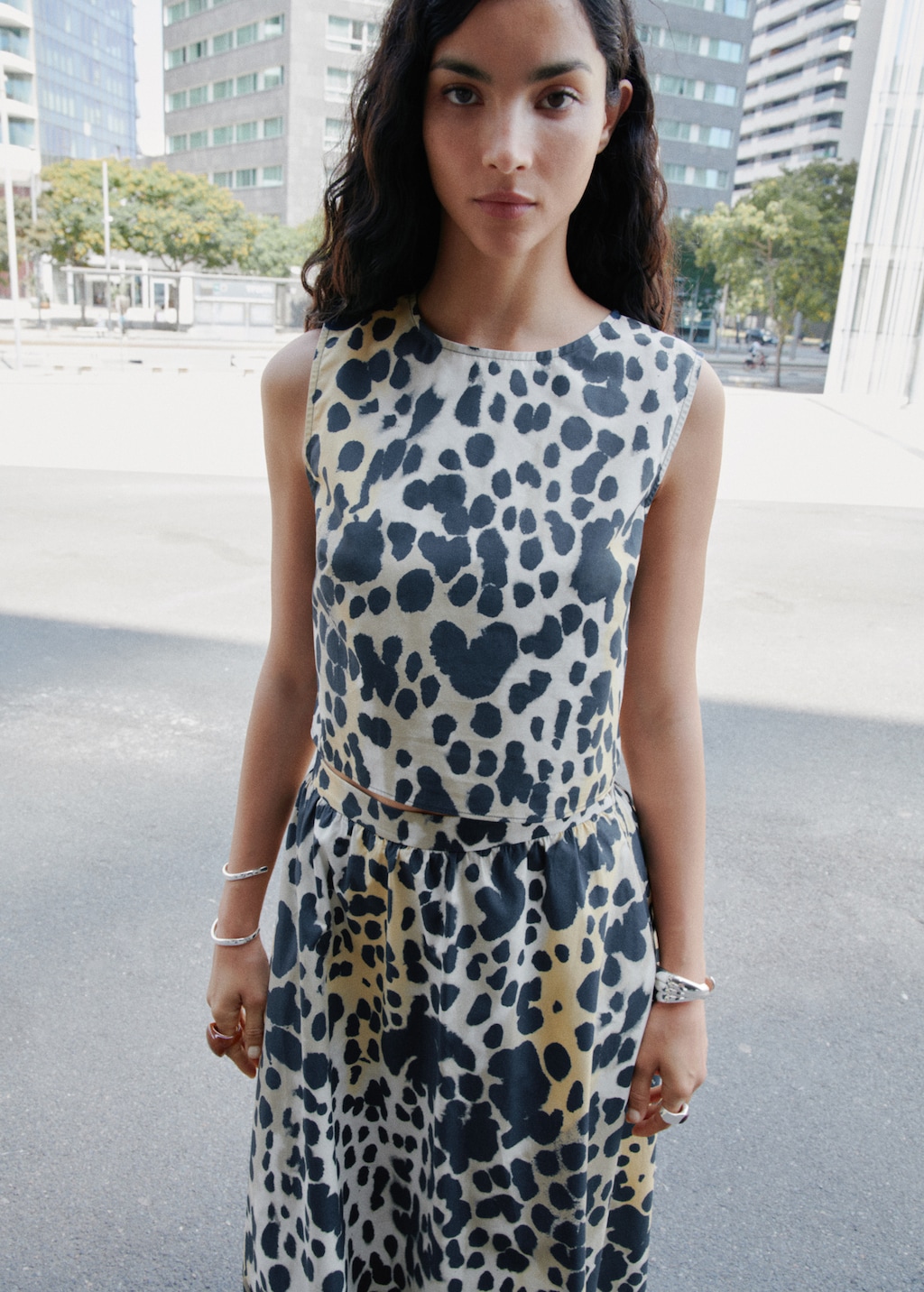 Mango Leopard-print buttoned crop top