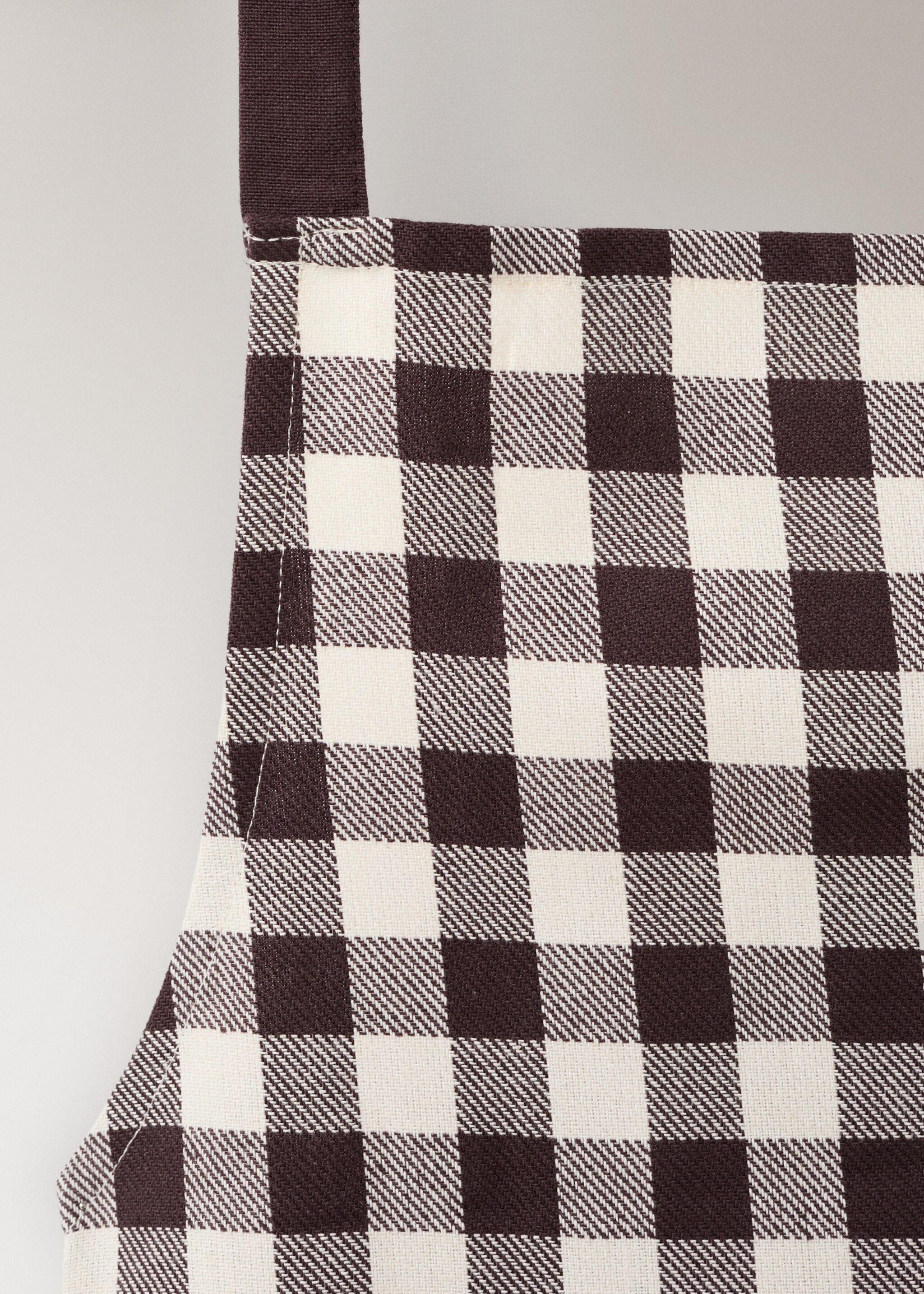Gingham cotton apron - Details of the article 2, Grey. Ref: 17083328-00.