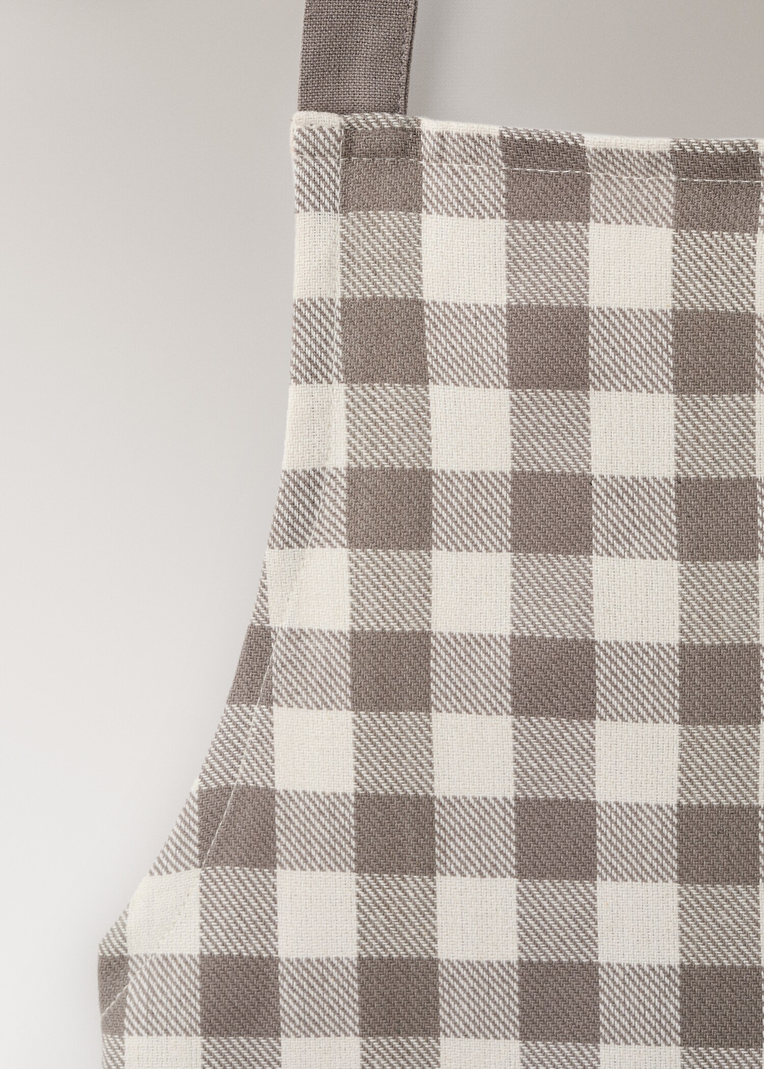 Gingham cotton apron - Details of the article 2