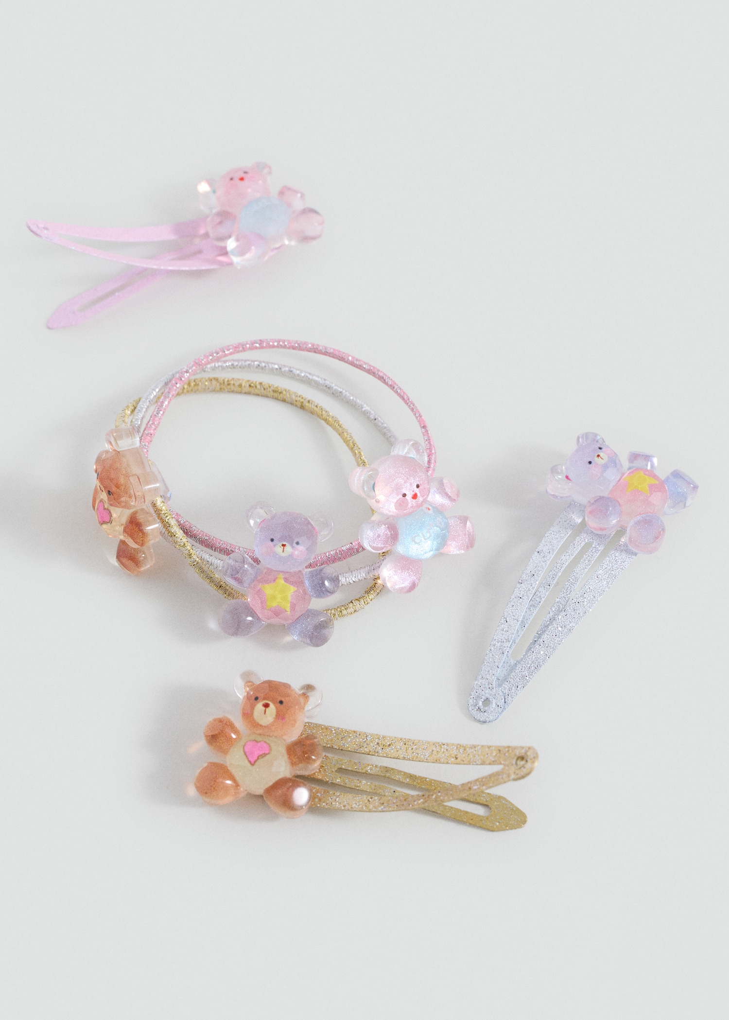 Lot élastiques et barrettes - Plan moyen