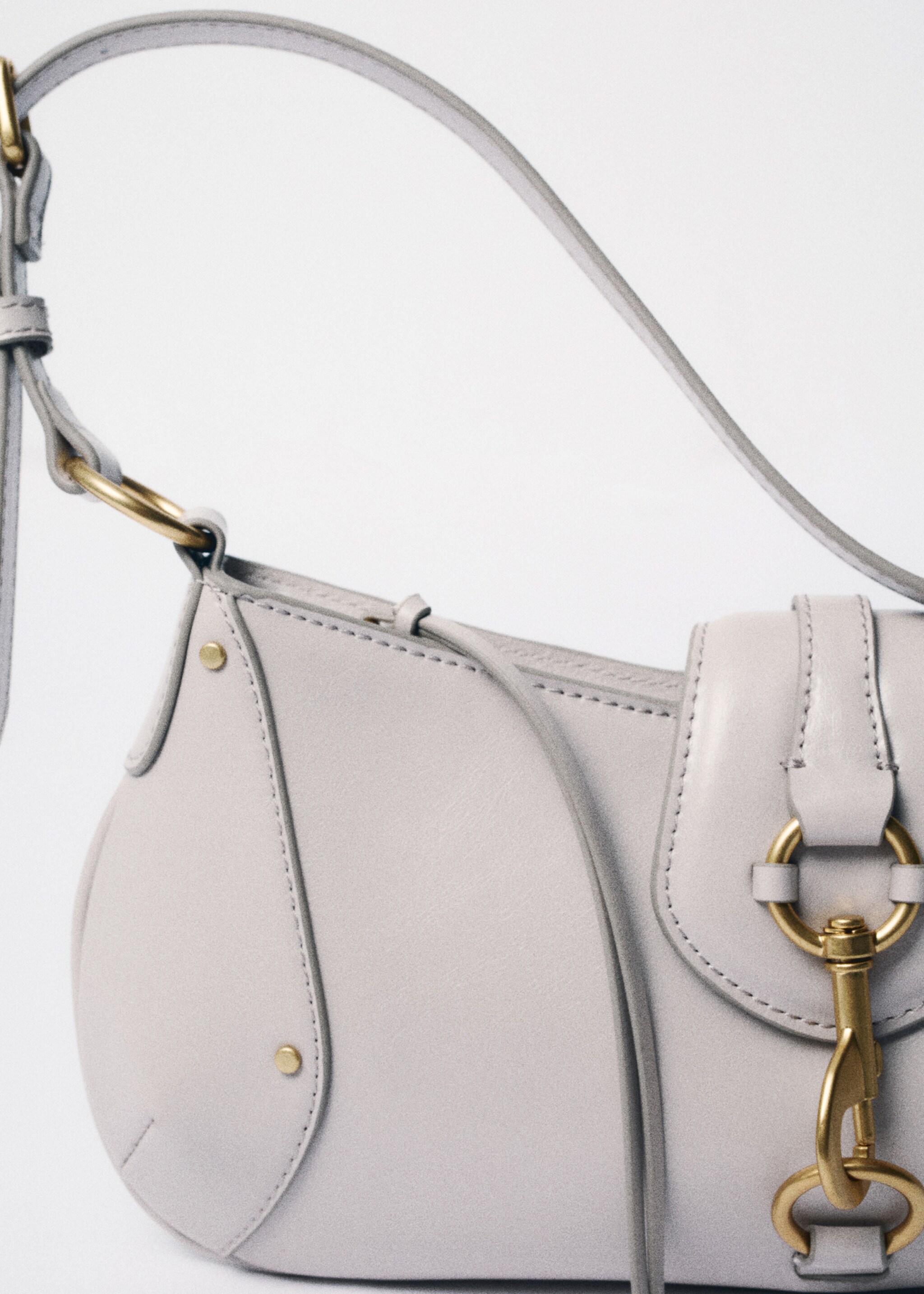 Shoulder bag with snap hook - Details of the article 6