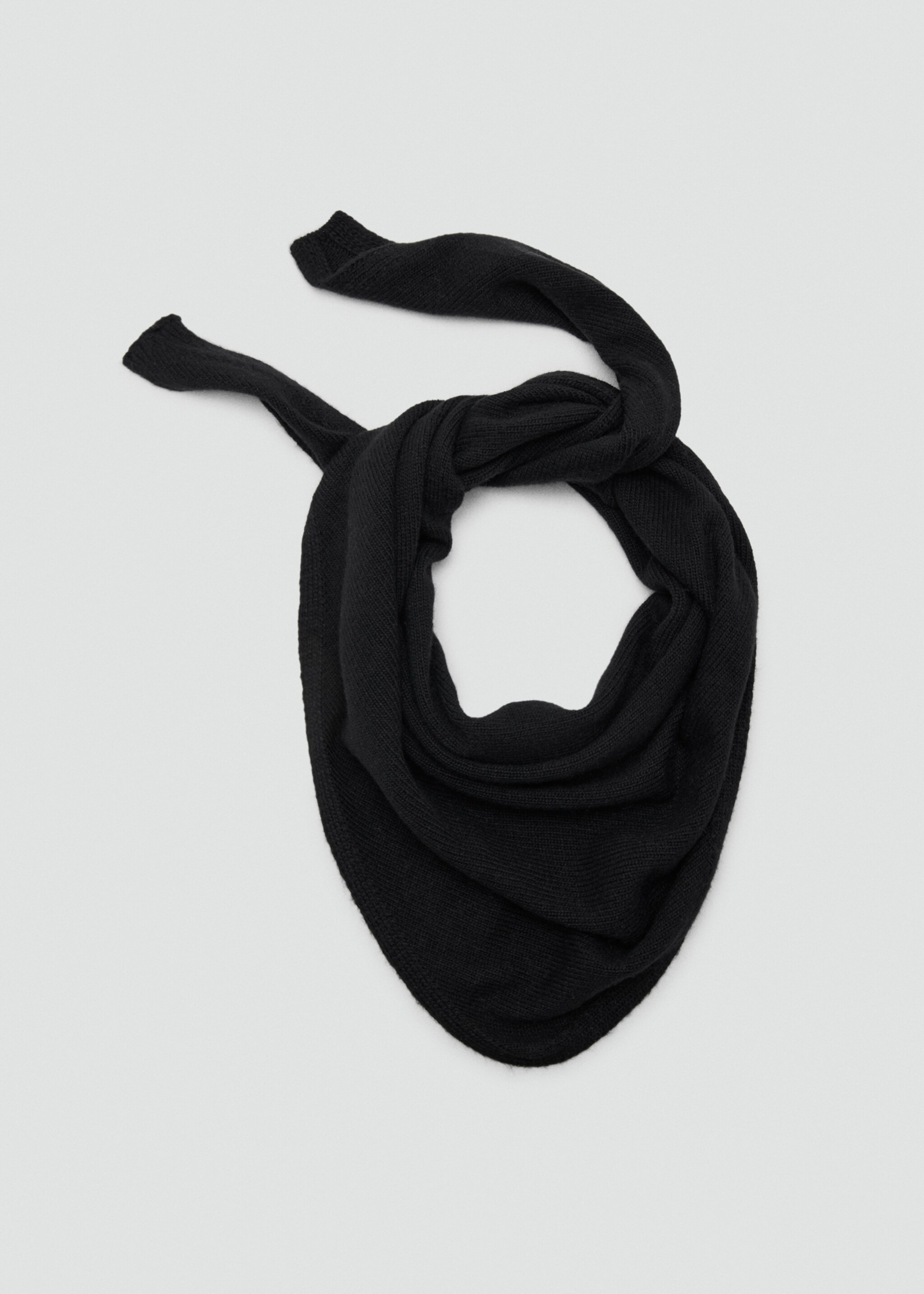 Wool knit bandana - Details of the article 1, Black. Ref: 17083818-00.