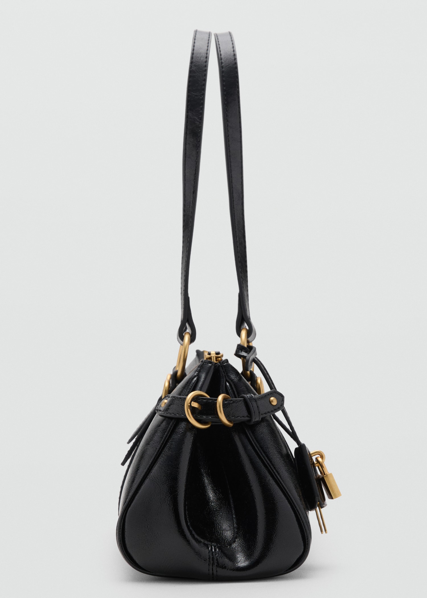 Bowling shoulder bag with charm - Women | MANGO United Kingdom
