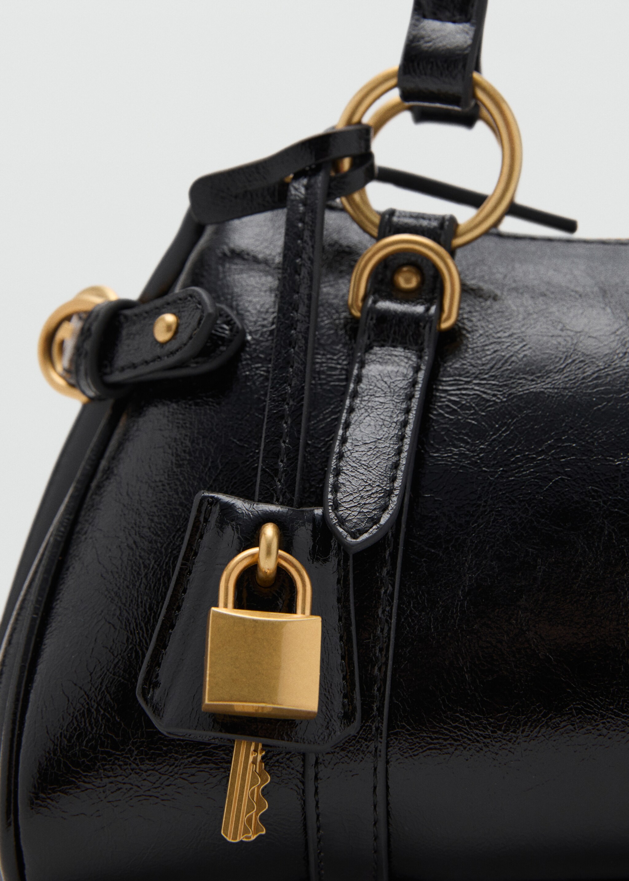 Bowling shoulder bag with charm - Details of the article 2, Black. Ref: 17083824-00.