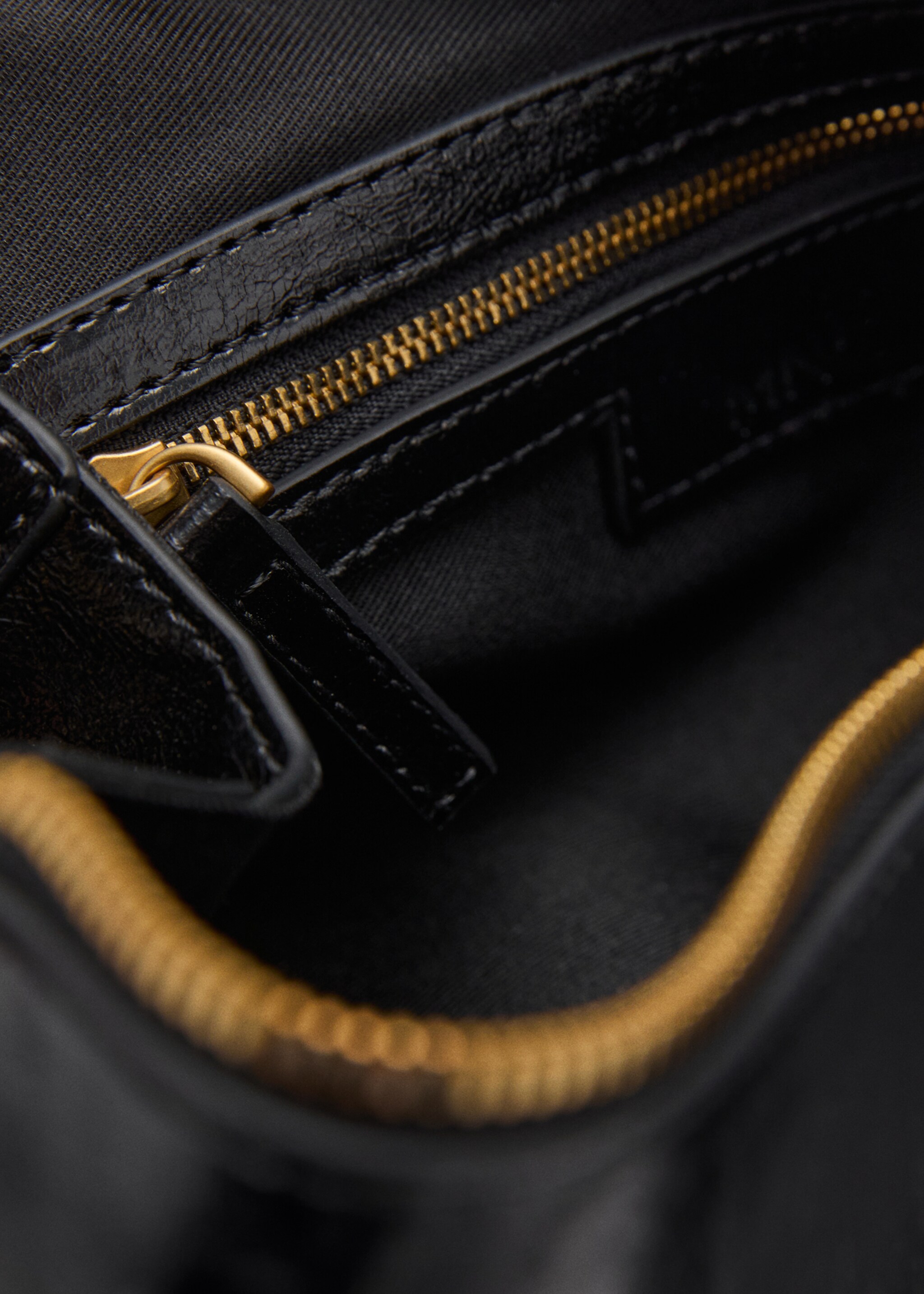 Bowling shoulder bag with charm - Details of the article 4, Black. Ref: 17083824-00.