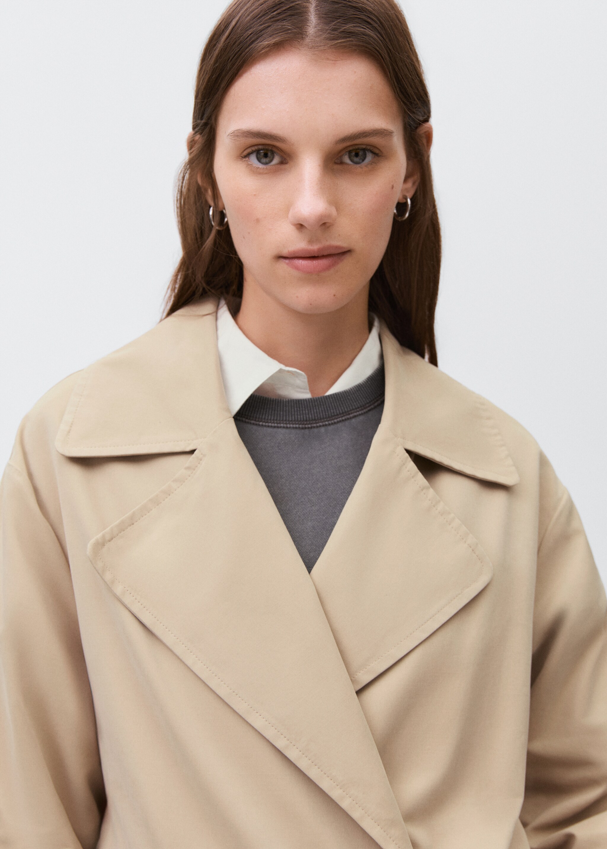 Classic trench coat with belt - Details of the article 1