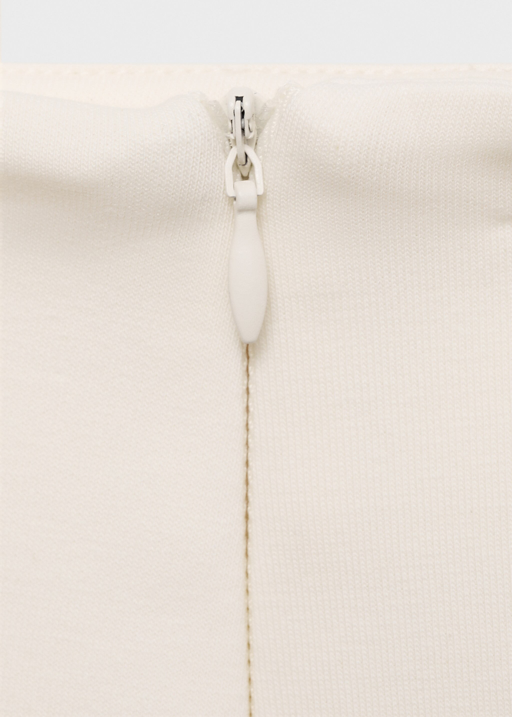 Cotton crop trousers - Details of the article 0, Ecru. Ref: 17084074-00.