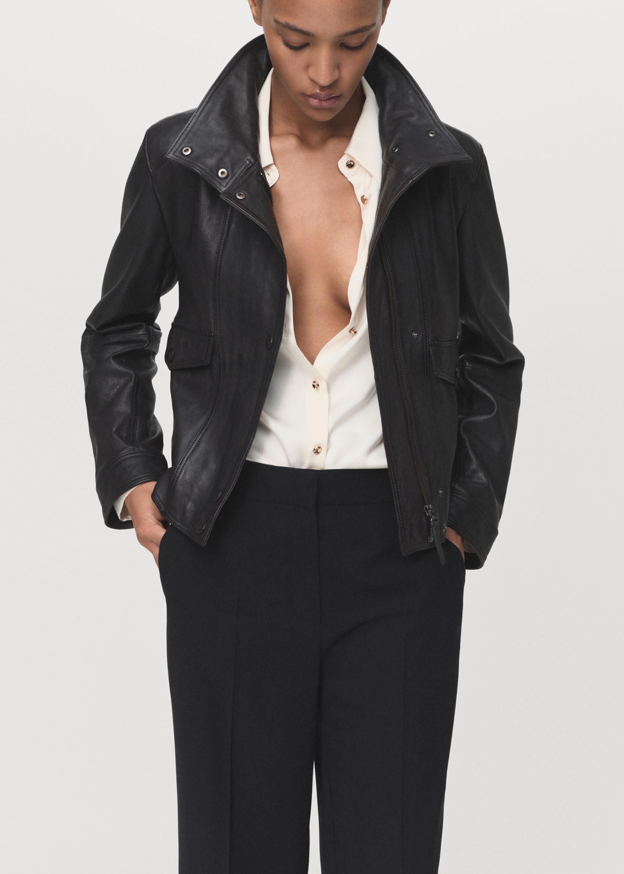 Straight mid-rise trousers - Details of the article 1, Black. Ref: 17084078-00.
