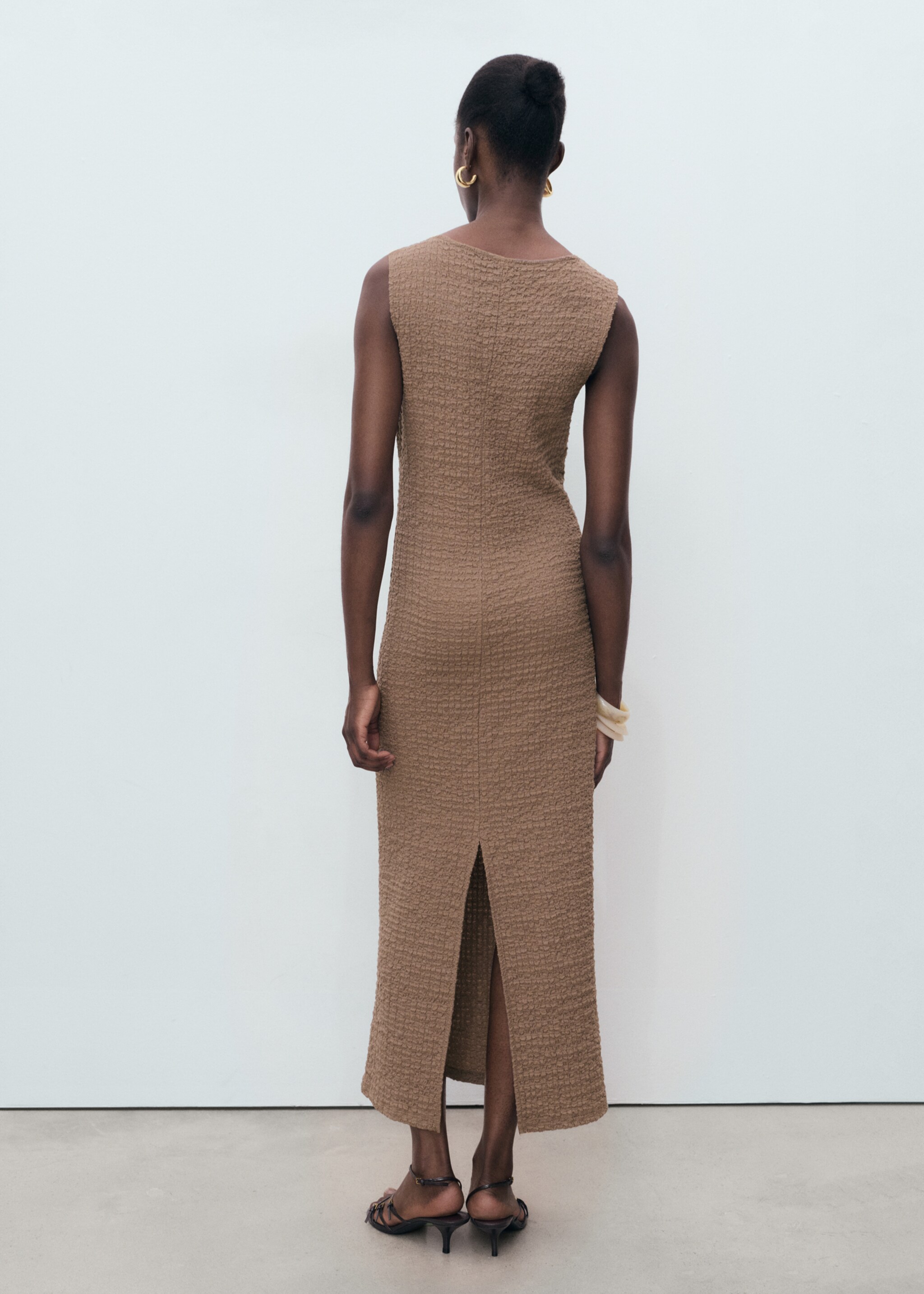 Long textured dress - Reverse of the article, Beige. Ref: 17084085-00.