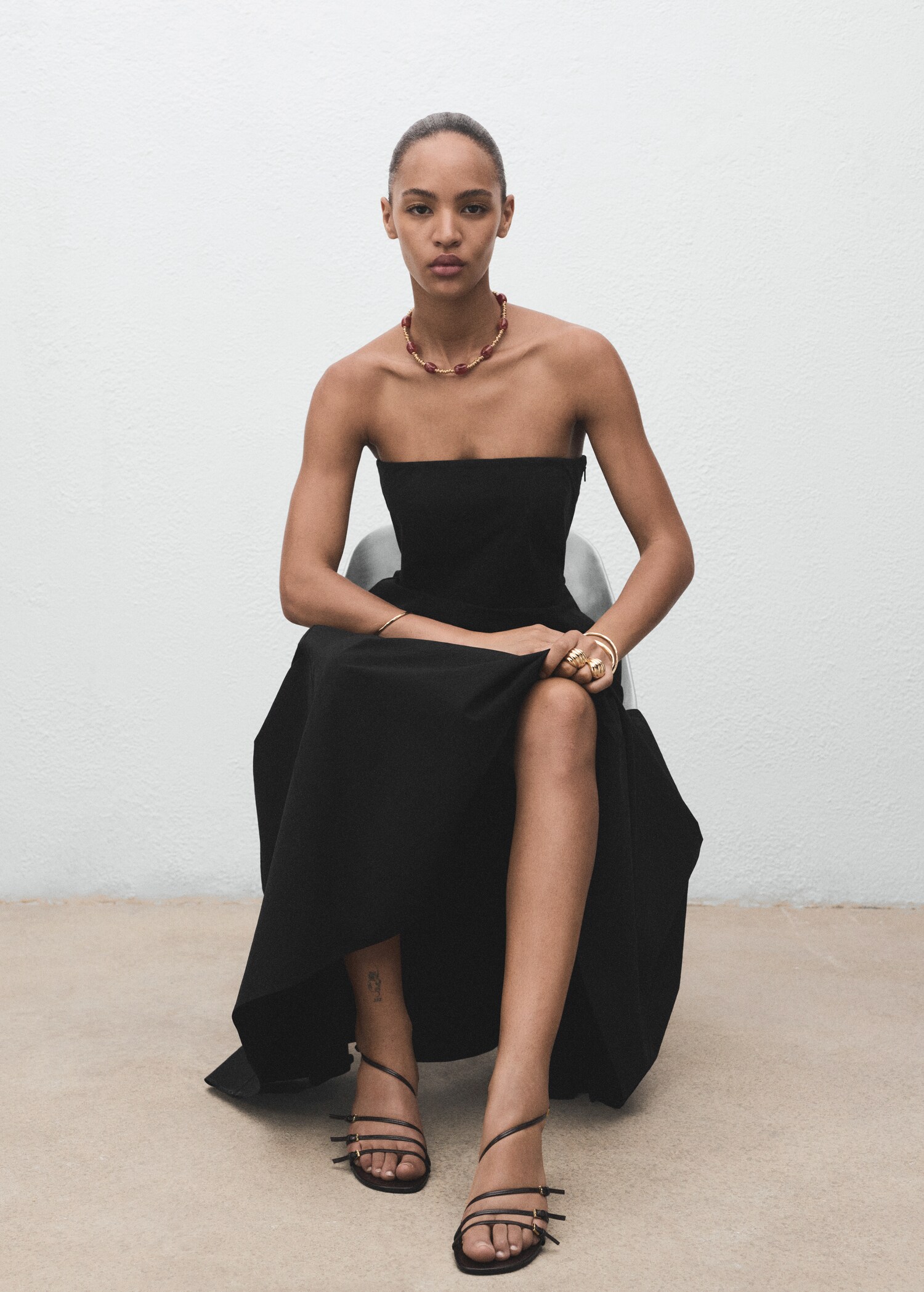 Long strapless dress - Details of the article 2