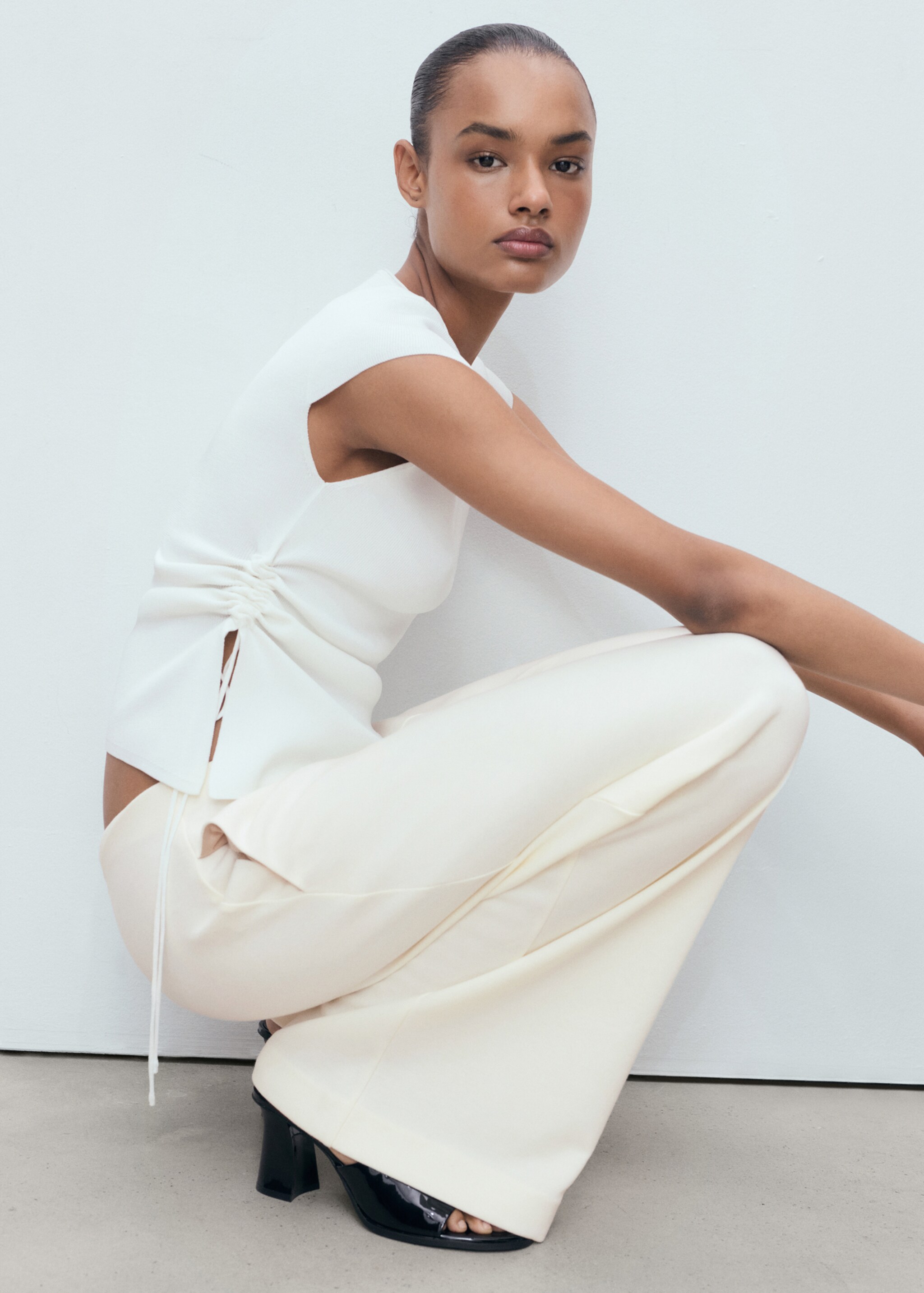 Straight-fit cotton trousers - Details of the article 1