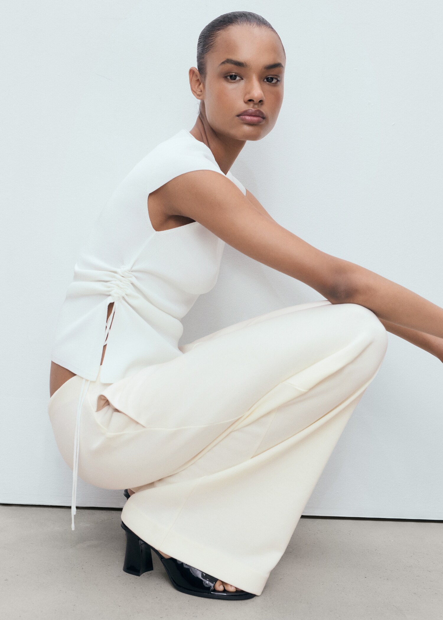 Straight-fit cotton trousers - Details of the article 1