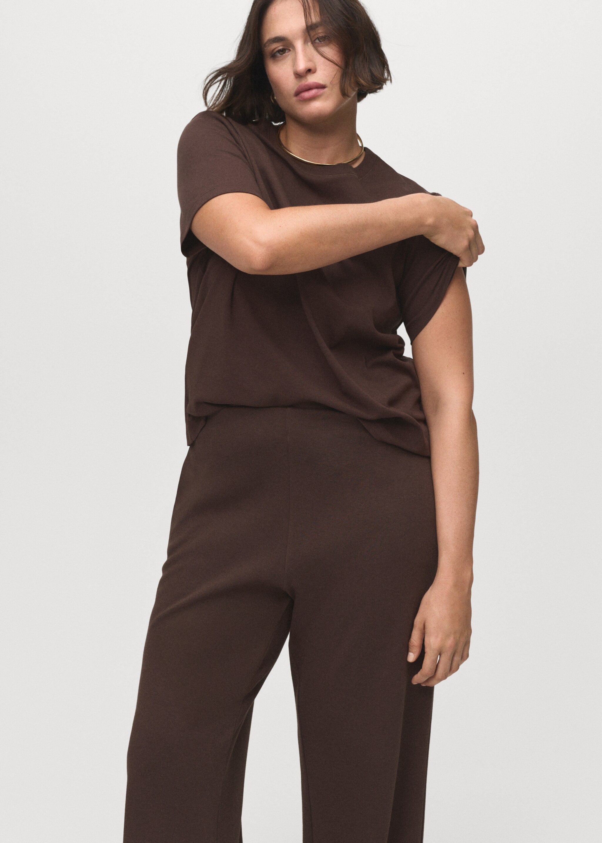 Straight-fit cotton trousers - Details of the article 5, Brown. Ref: 17084095-00.