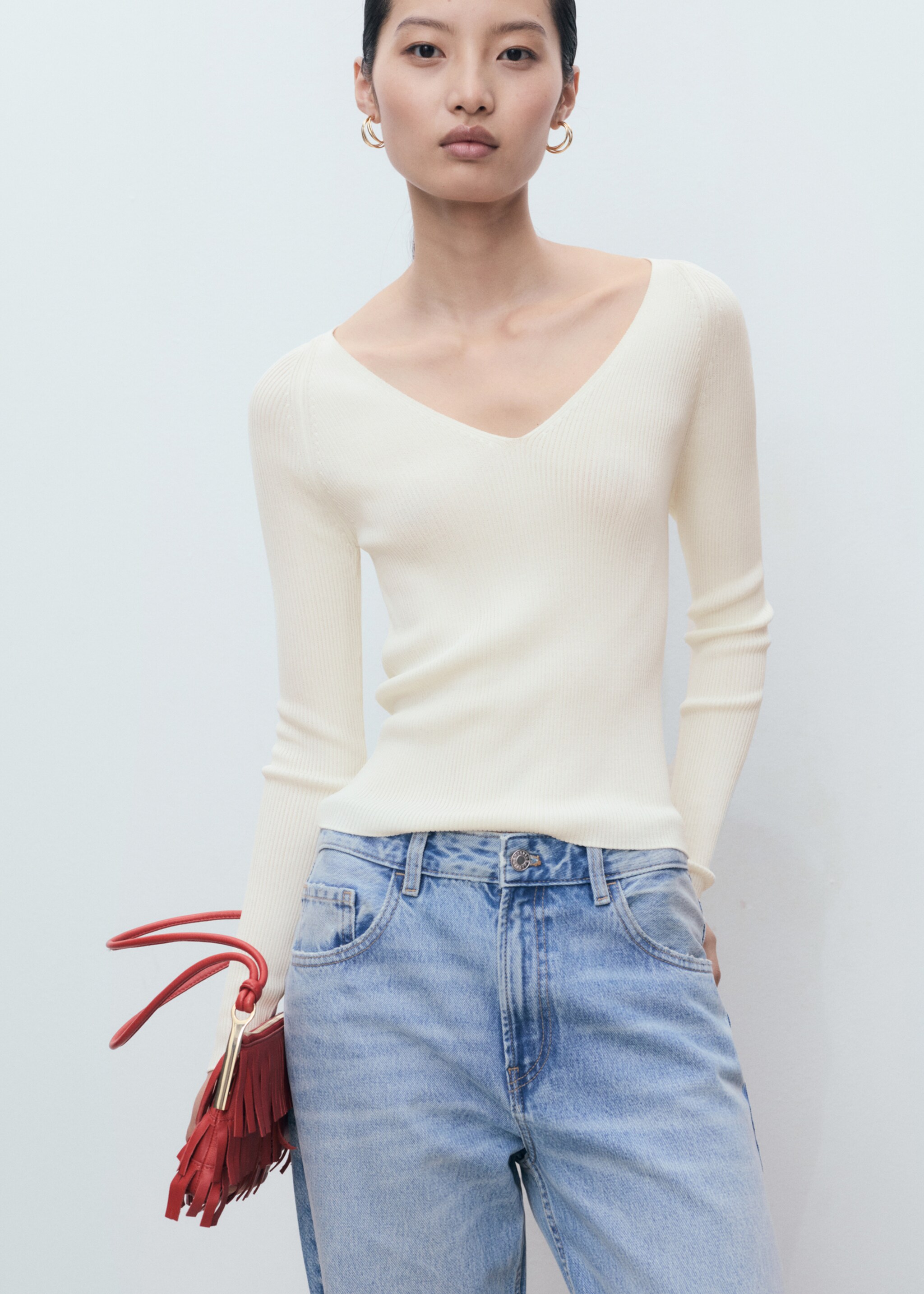V-neck ribbed knit sweater - Medium plane, Ecru. Ref: 17084098-00.