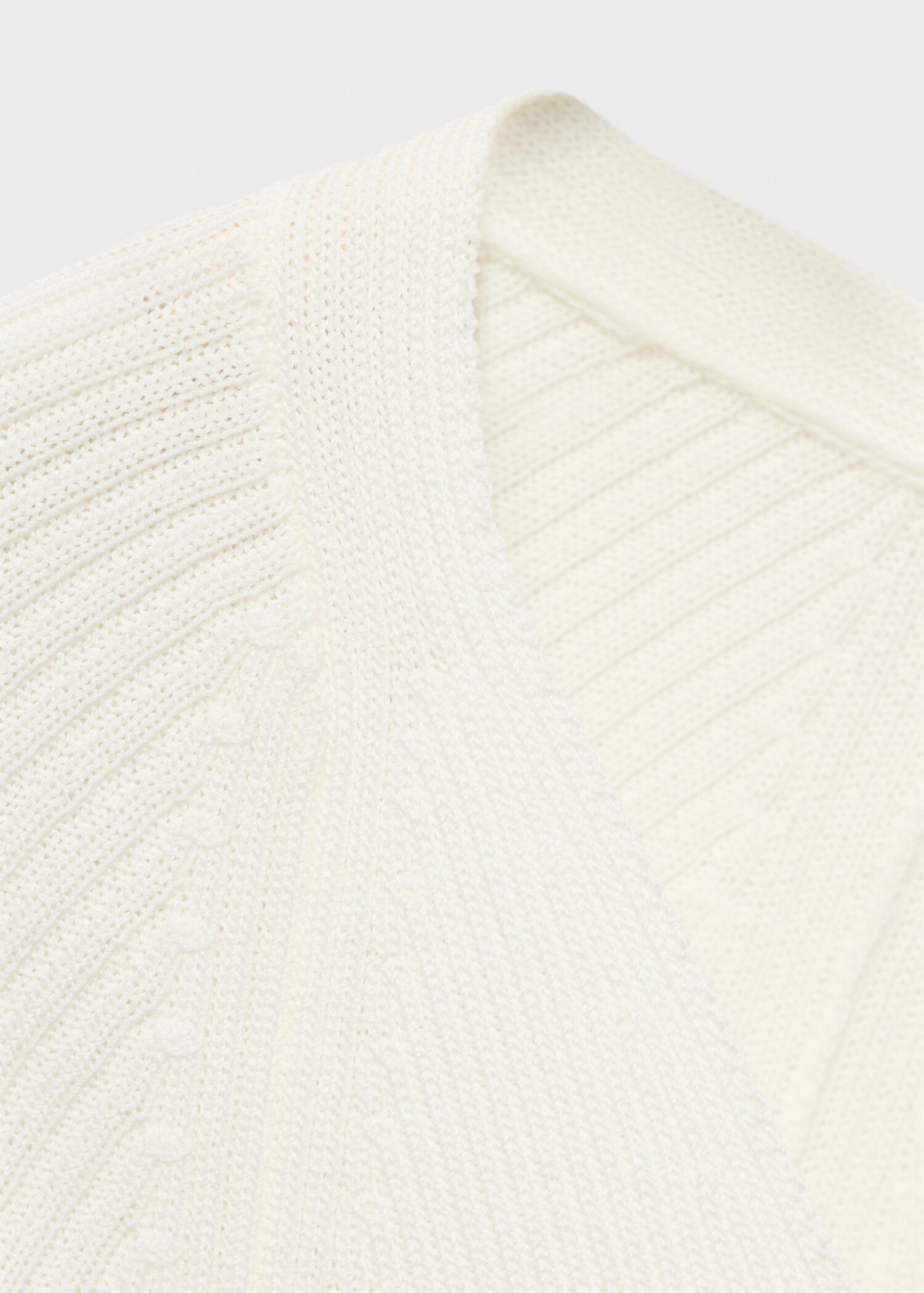 Jersey canalé cuello pico - Detalle del artículo 0