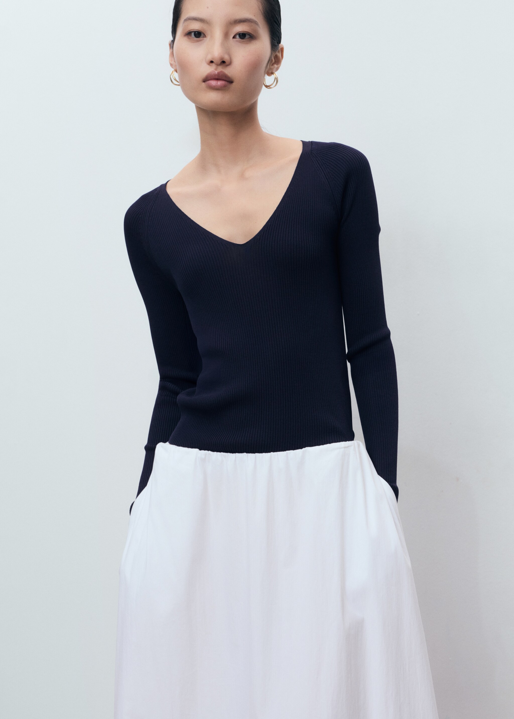 V-neck ribbed knit sweater - Medium plane, Dark Navy. Ref: 17084098-00.