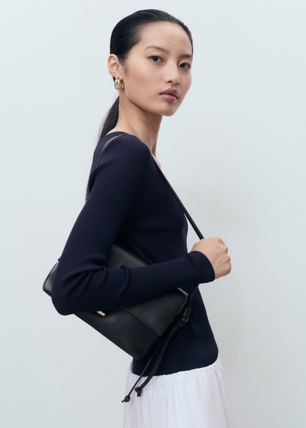 V-neck ribbed knit sweater