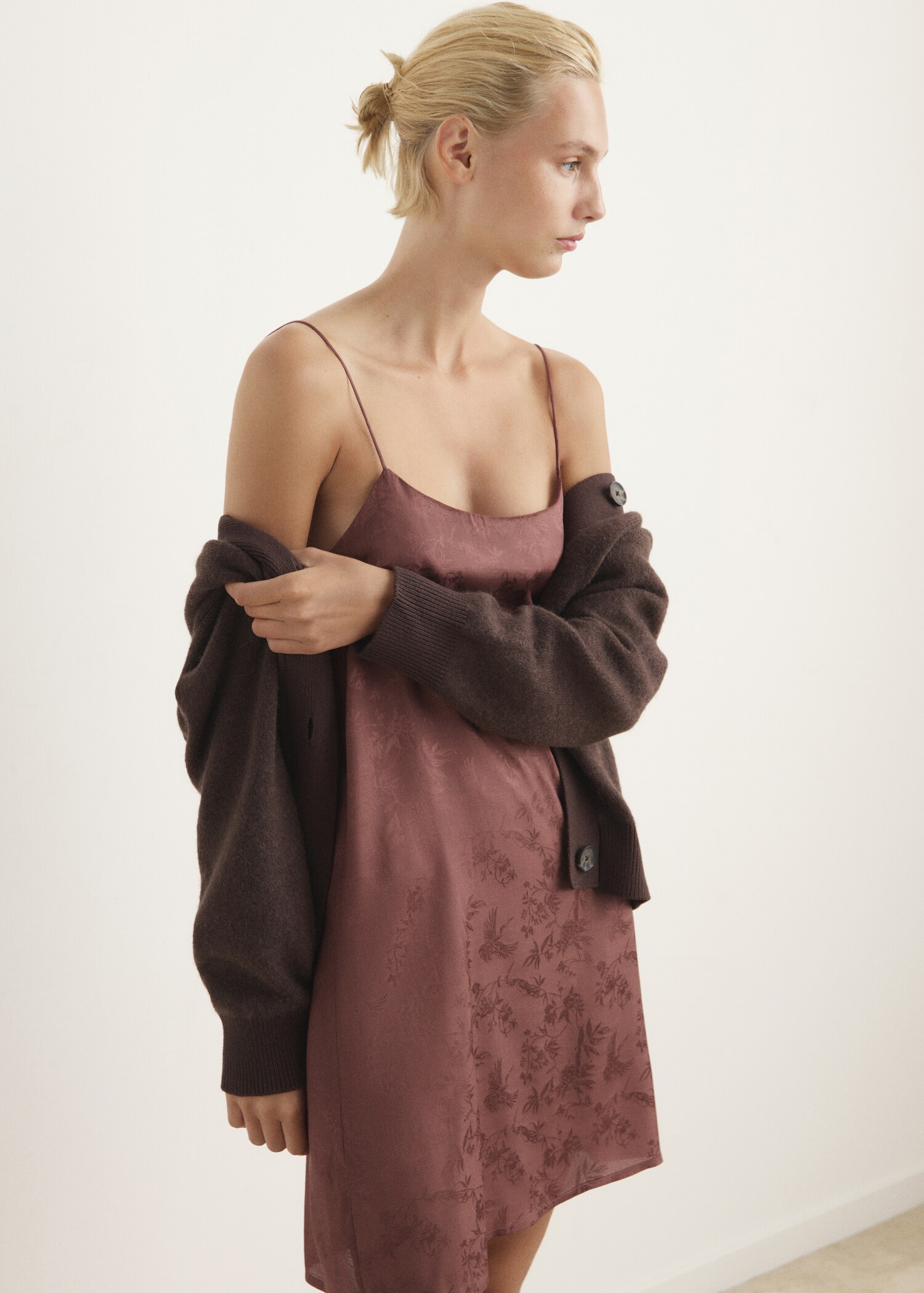 Camisón jacquard satén - Plano medio