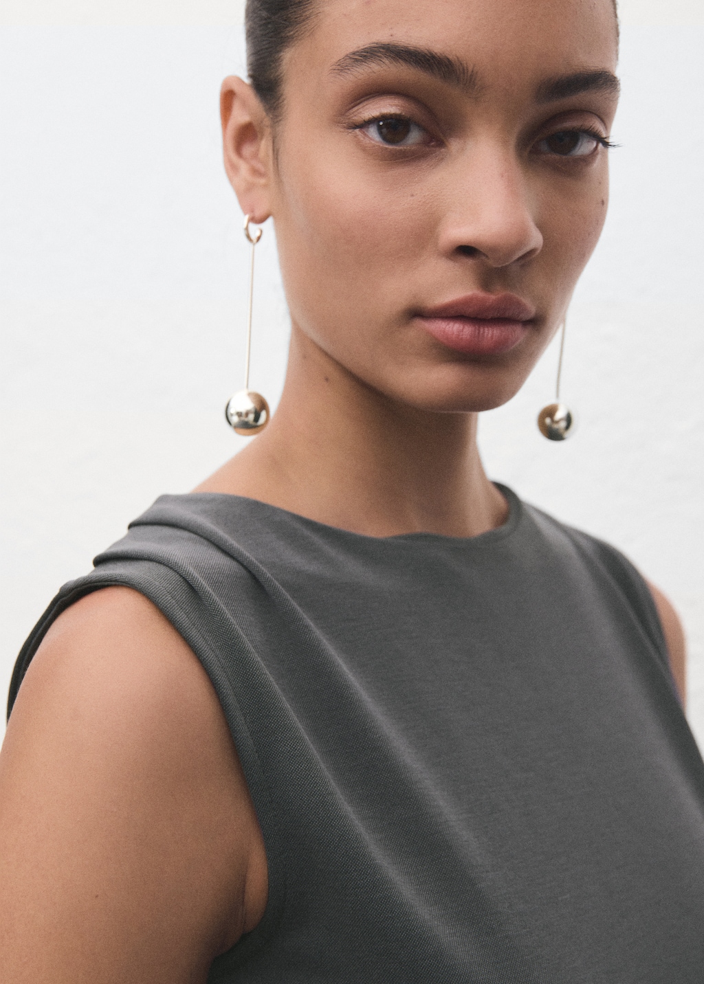 Long jumpsuit with knot - image 4