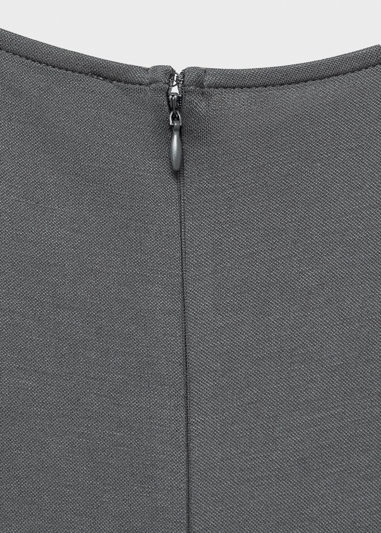 Long knot jumpsuit - Details of the article 8