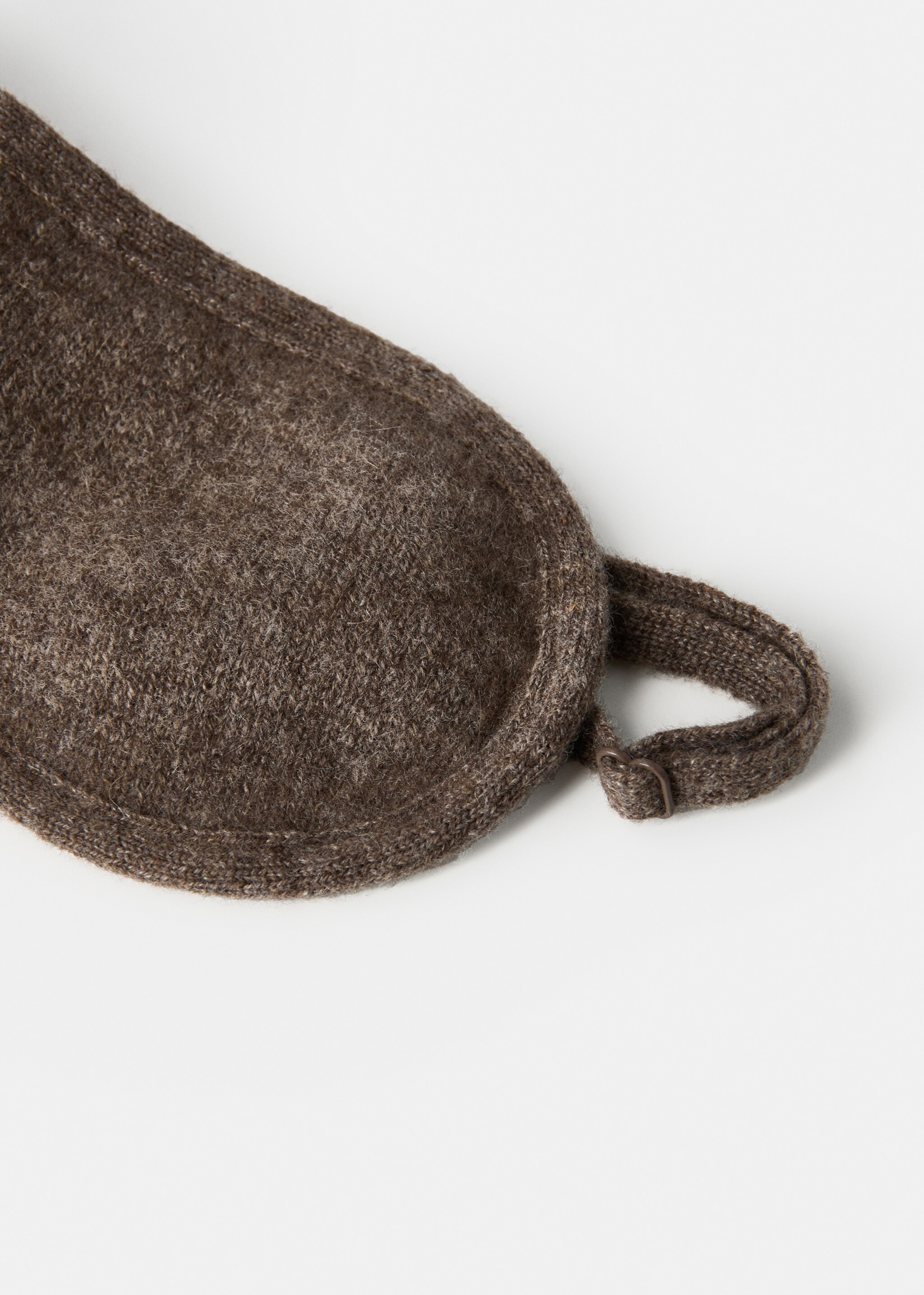 Mask suau - Details of the article 0, Medium Brown. Ref: 17084132-00.
