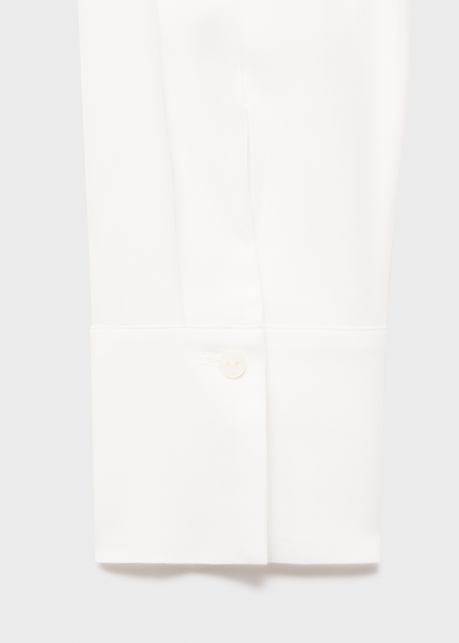 Lyocell shirt with hidden buttons - Details of the article 0