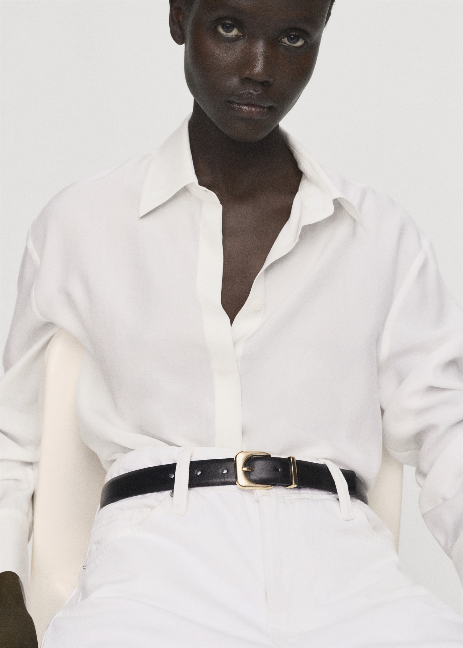 Lyocell shirt with hidden buttons - Details of the article 6