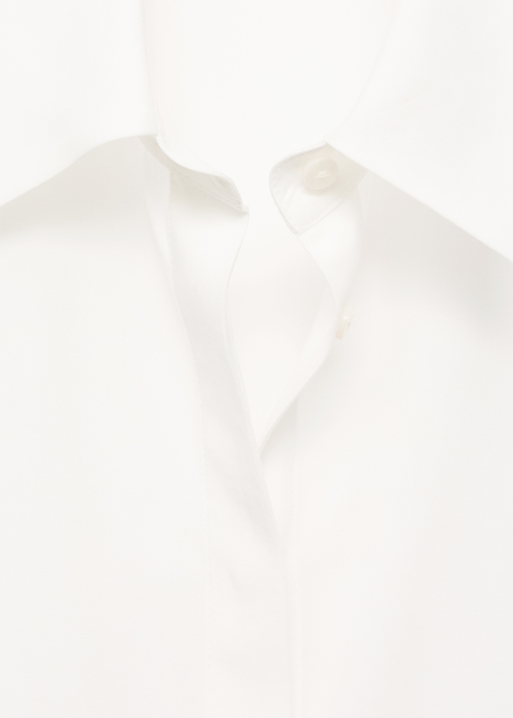 Lyocell shirt with hidden buttons