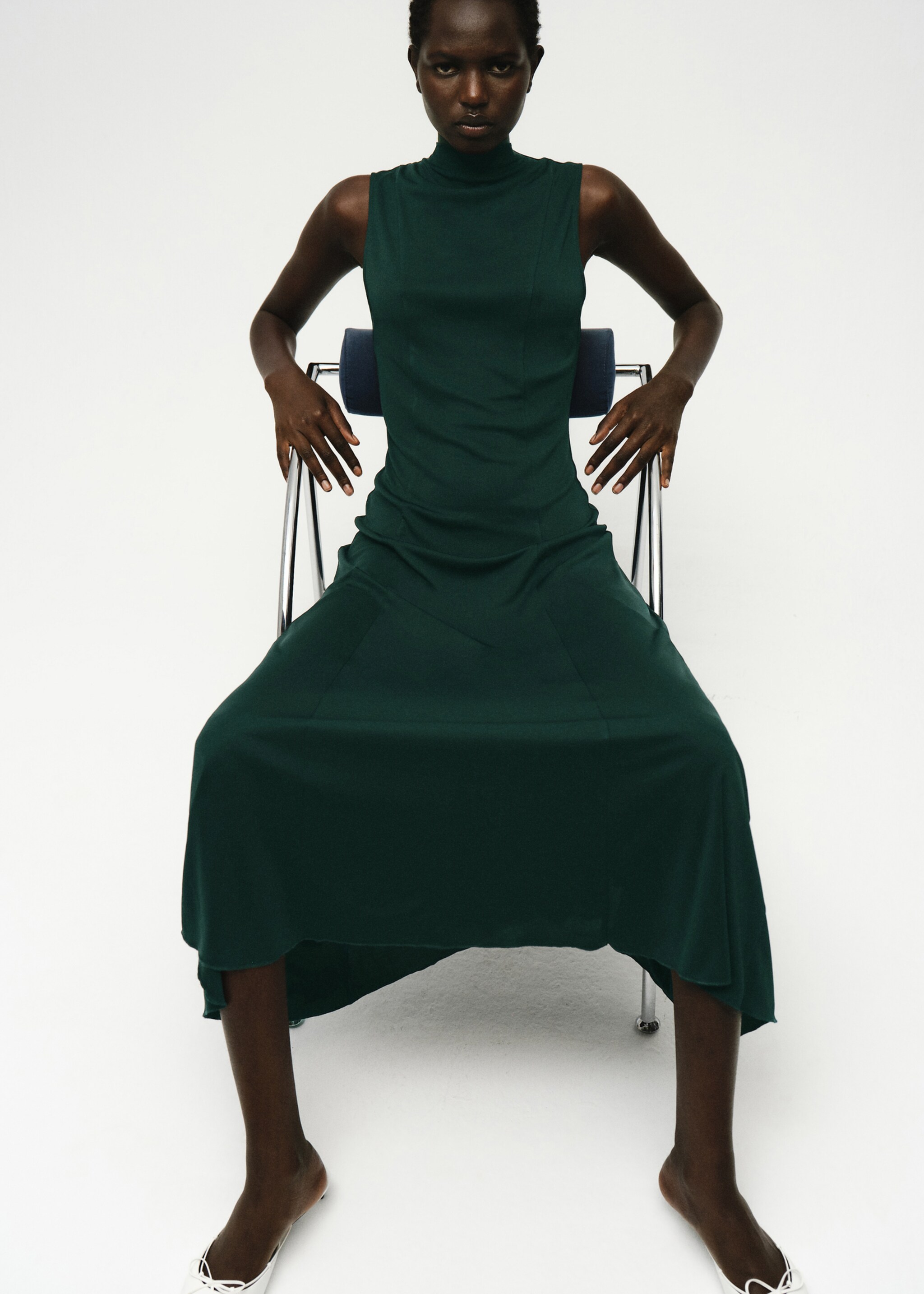 Midi godet dress - Details of the article 1, Dark Green. Ref: 17084143-00.