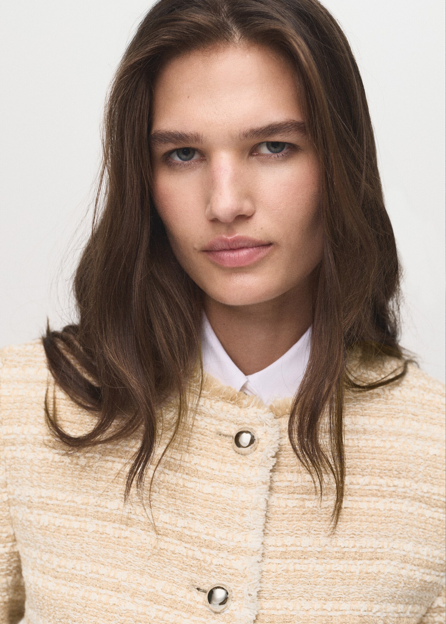 Tweed jacket with jewel buttons - Details of the article 1