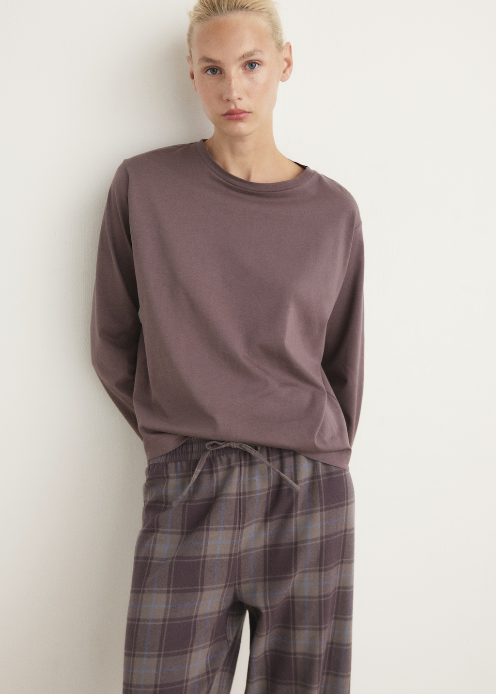 Two-piece flannel check pajamas