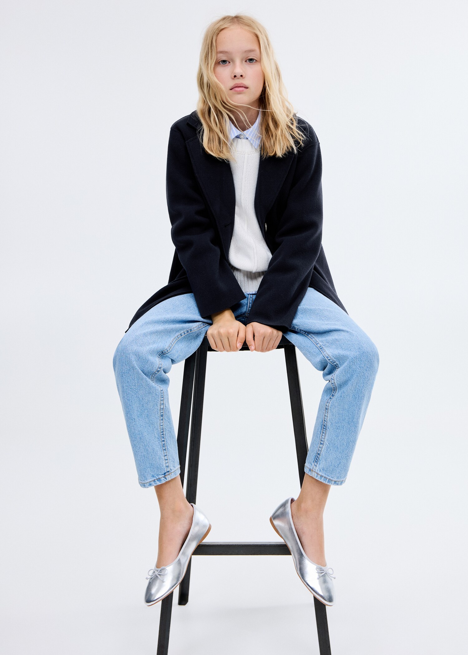 Manteau coupe midi drap de laine - Plan moyen