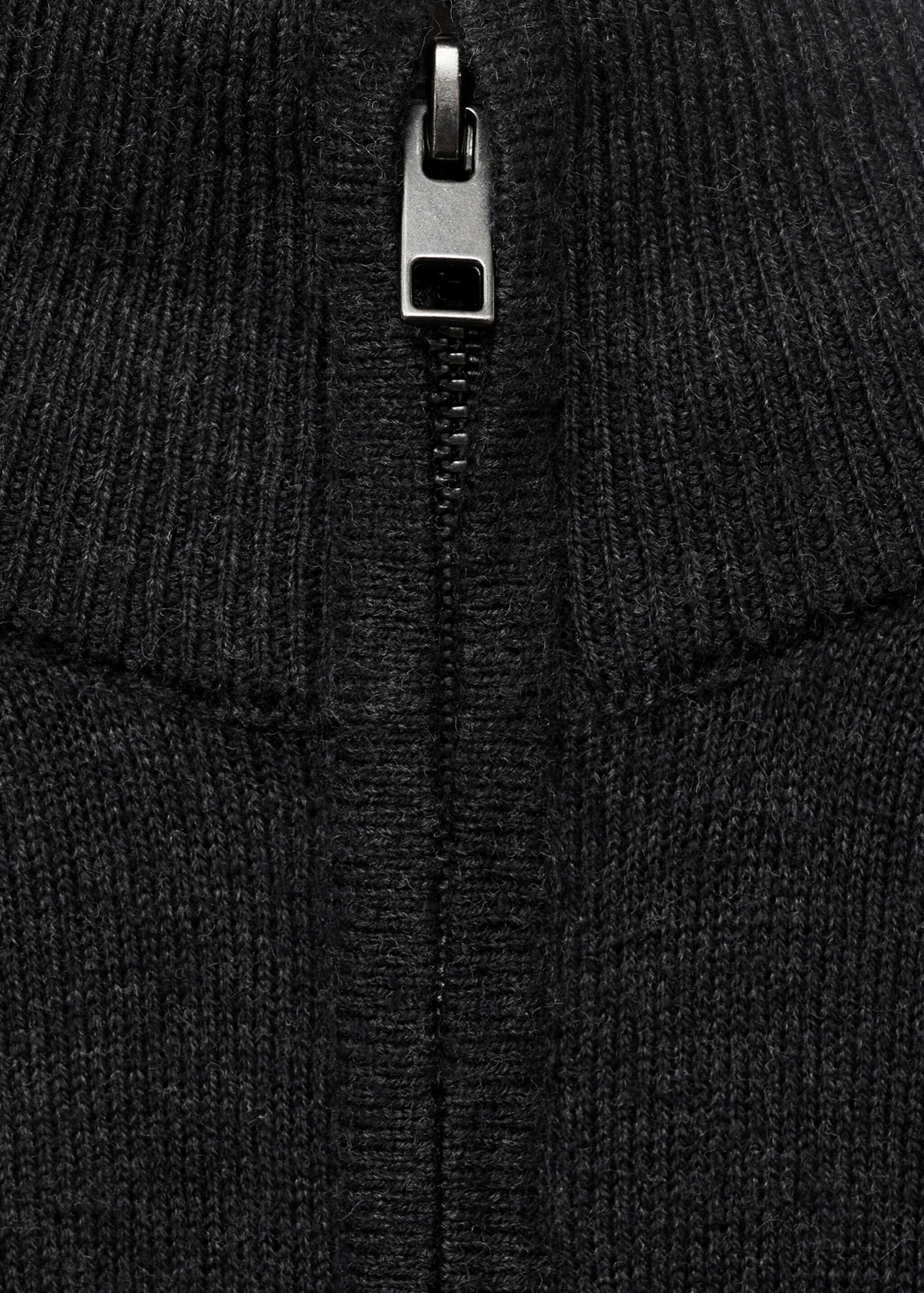 Cardigan de malha com fecho de correr - Pormenor do artigo 8, Cinzento-carvão. Ref: 17084413-00.