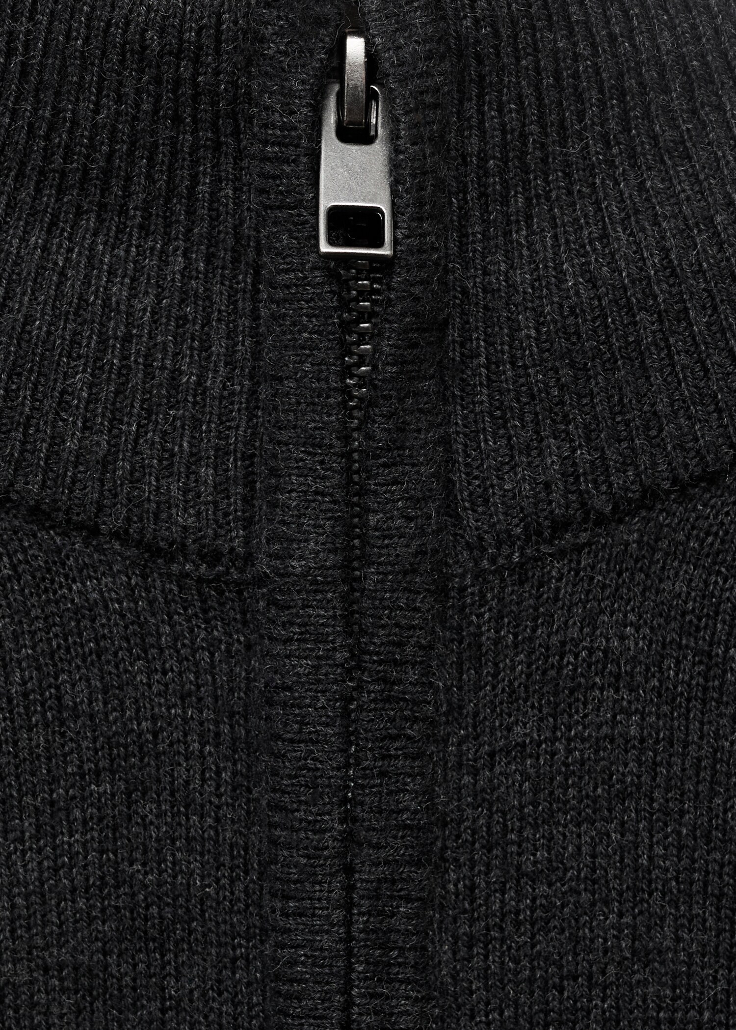 Cardigan de malha com fecho de correr - Pormenor do artigo 8