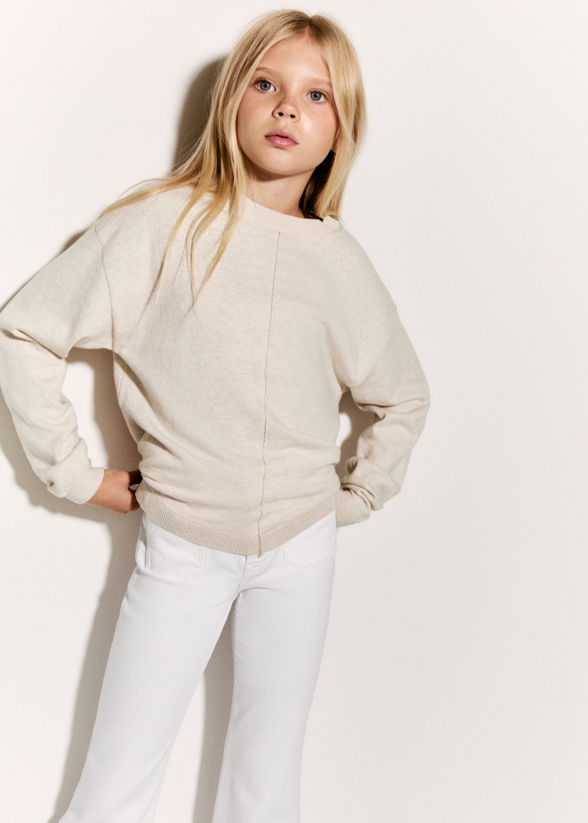 Decorative seams cotton sweater - Medium plane