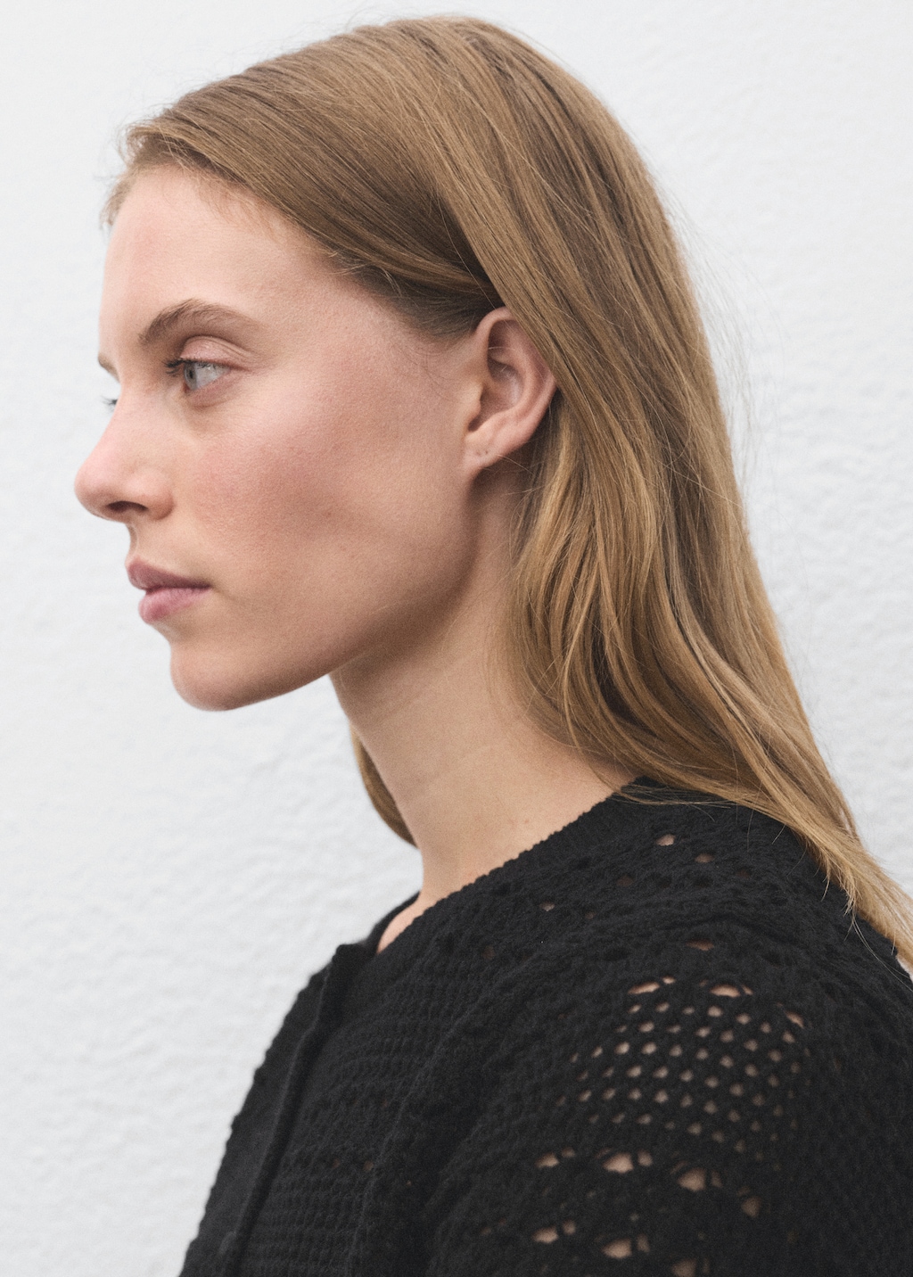 Short-sleeved crochet cardigan