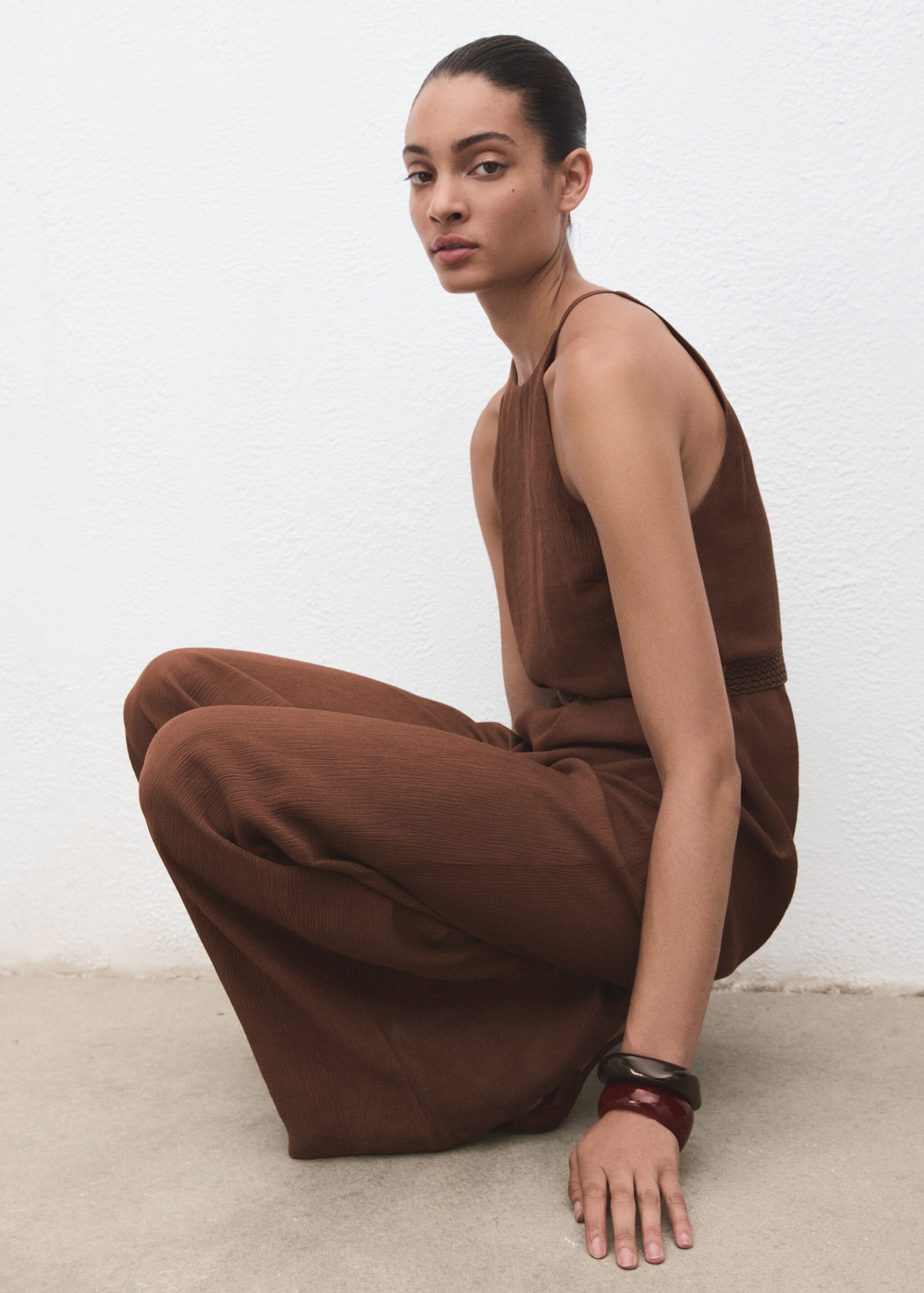 Pleated jumpsuit with belt - Details of the article 2, Brown. Ref: 17084448-00.