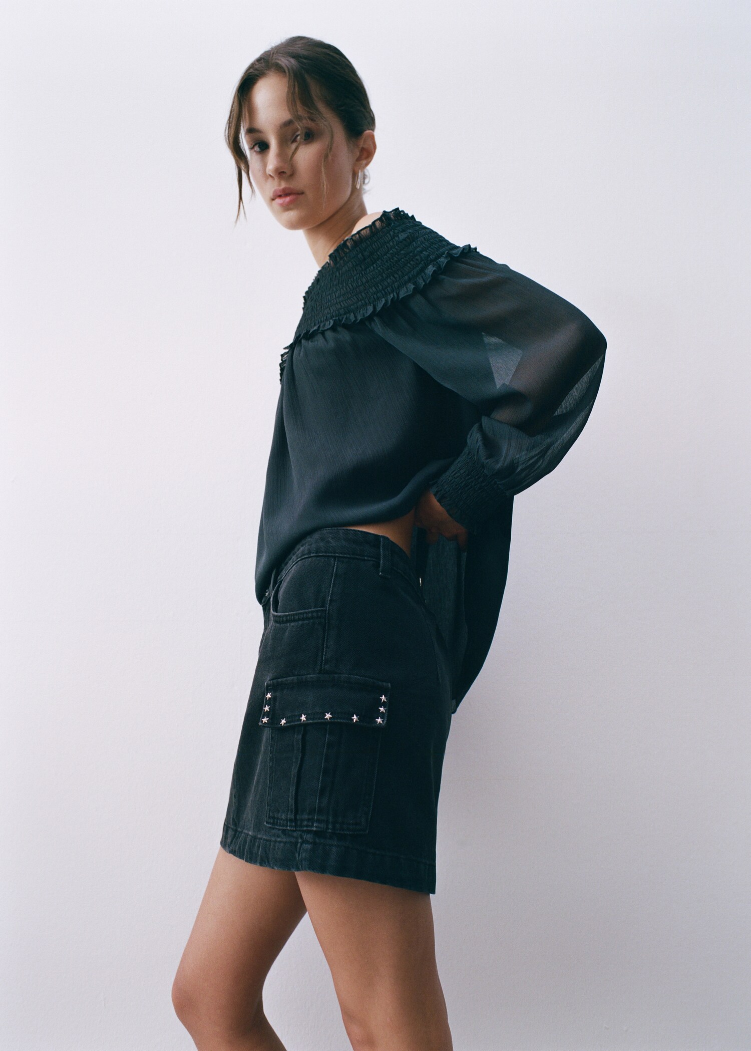 Cargo skirt with star studs - Details of the article 5