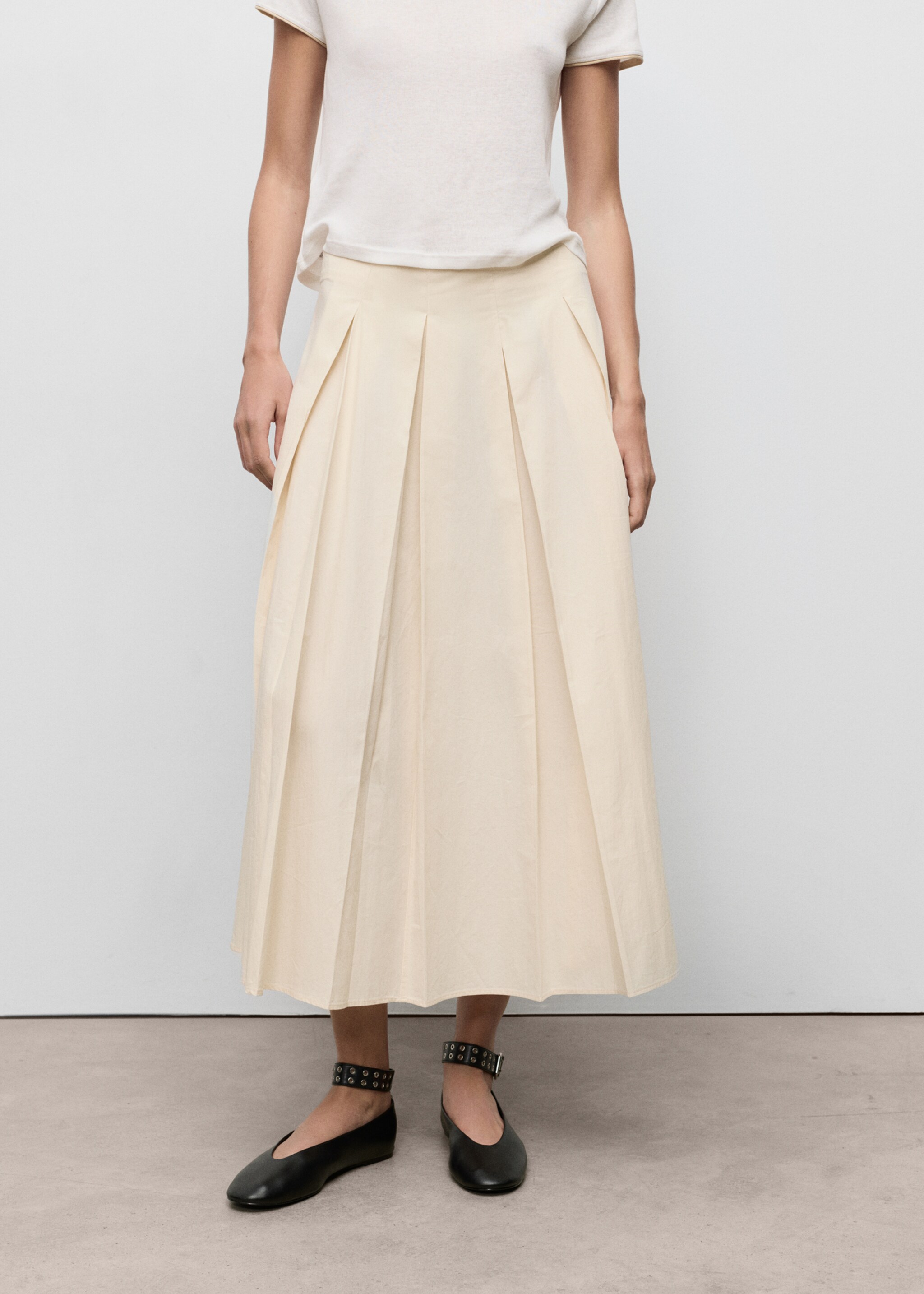 Pleated midi-skirt - Medium plane, Ivory White. Ref: 17084780-00.
