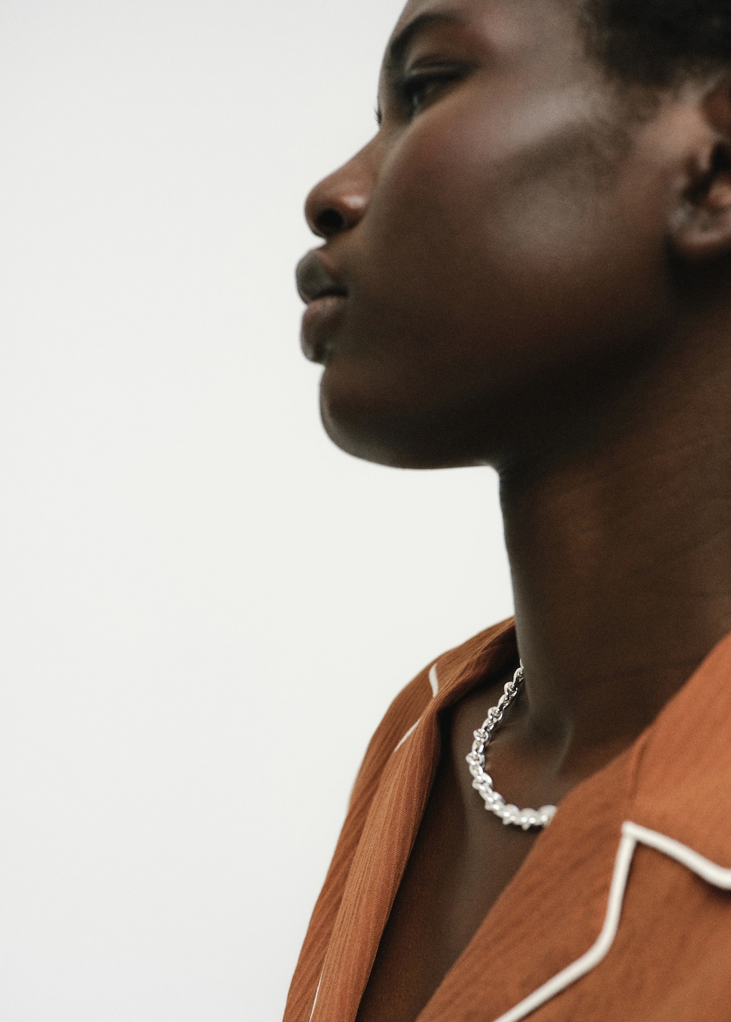 Textured shirt with contrasting trim