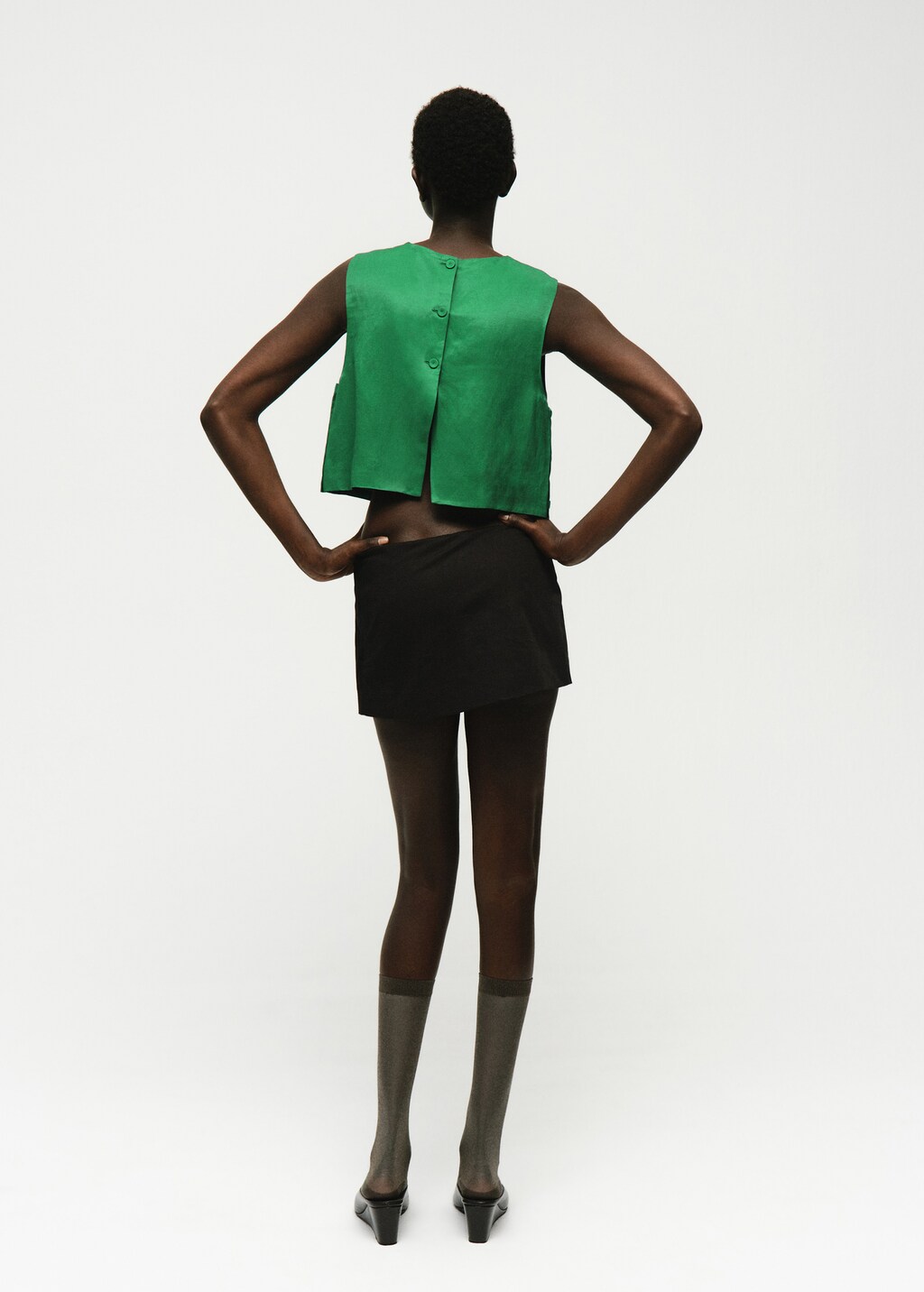 Linen-blend top with buttons