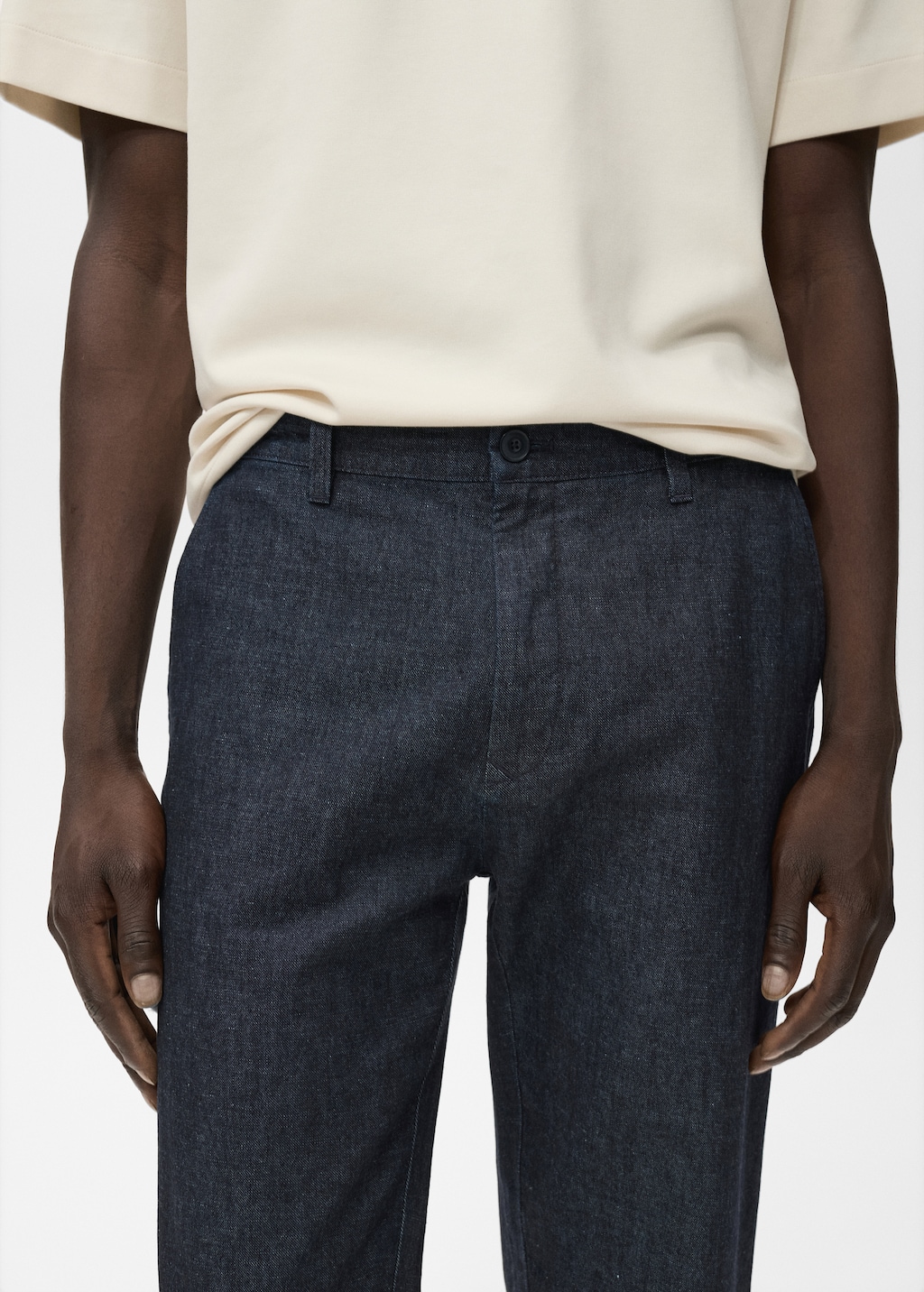 Dark wash straight fit jeans