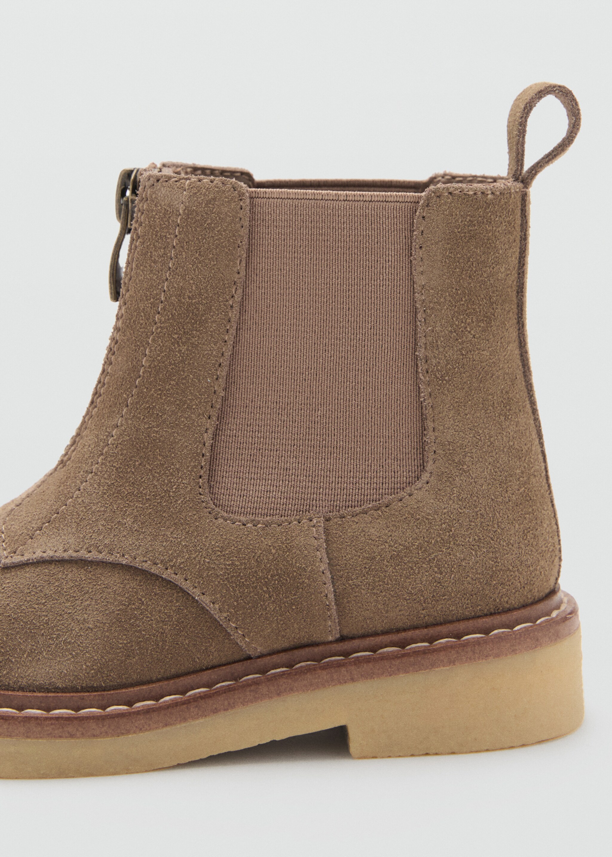 Suede leather ankle boots - Details of the article 2, Medium Brown. Ref: 17085142-00.