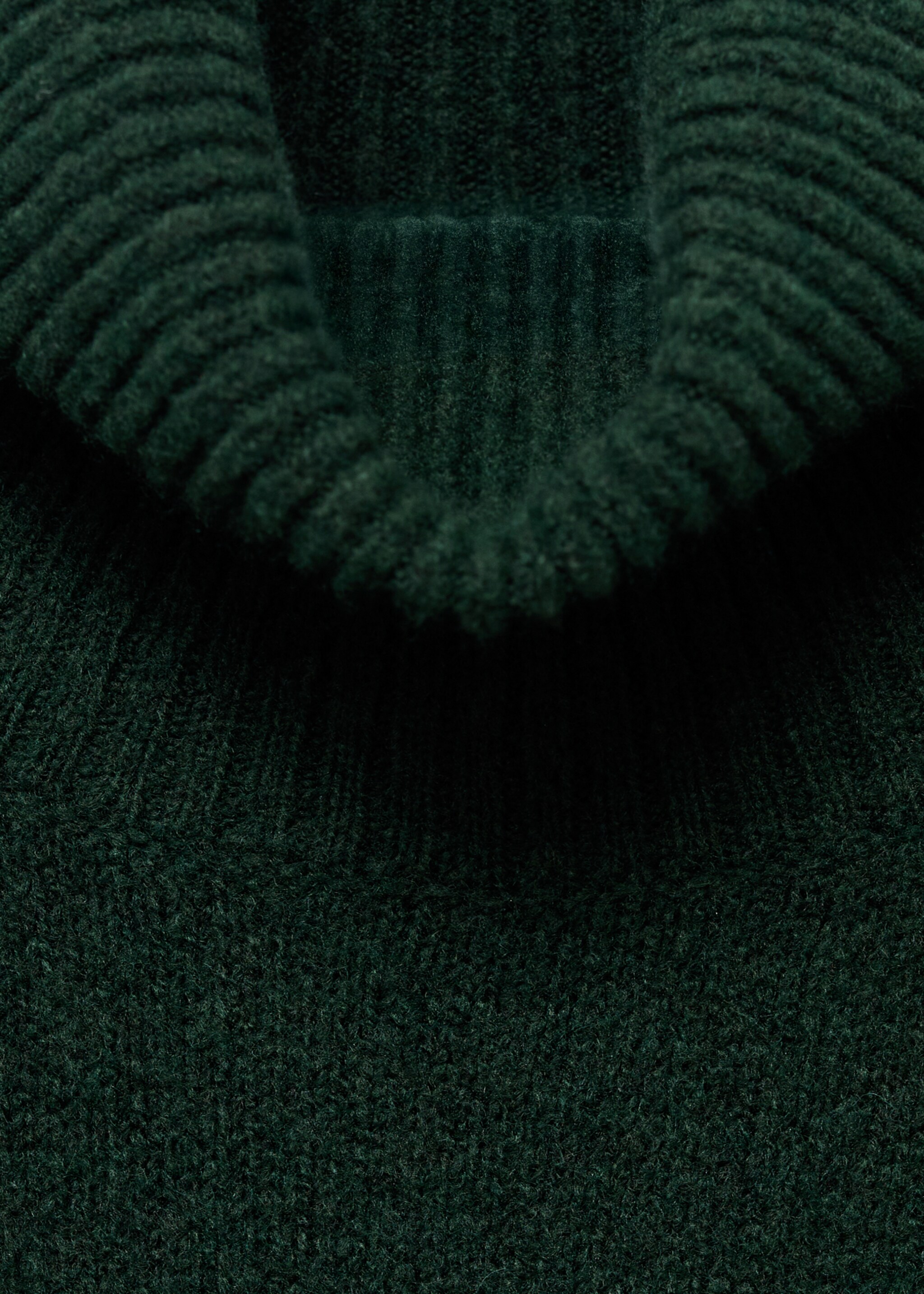 Robe courte maille col montant - Détail de l'article 8, Vert foncé. Ref: 17085148-00.