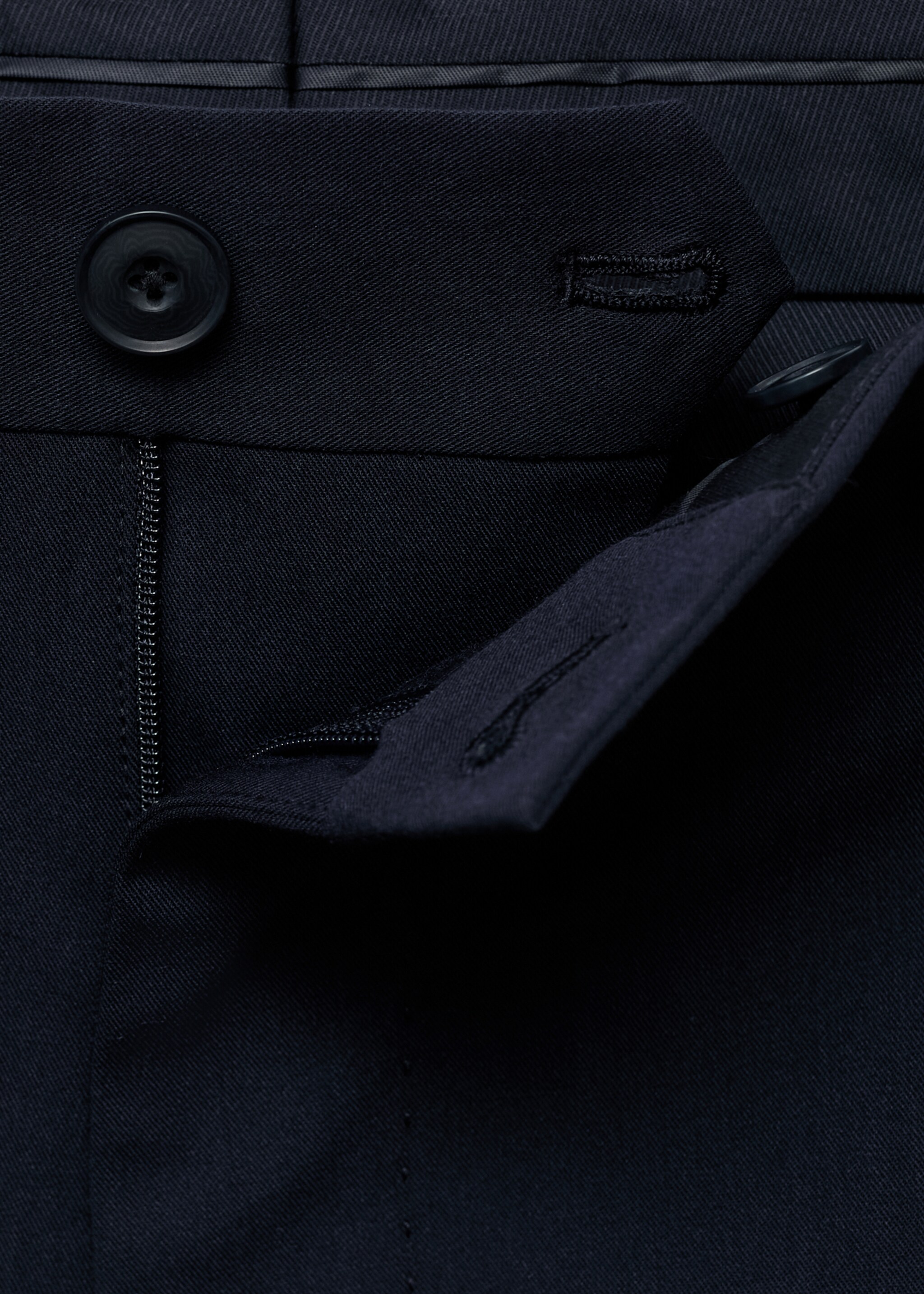 Slim-fit suit trousers - Details of the article 8, Navy. Ref: 17085150-00.